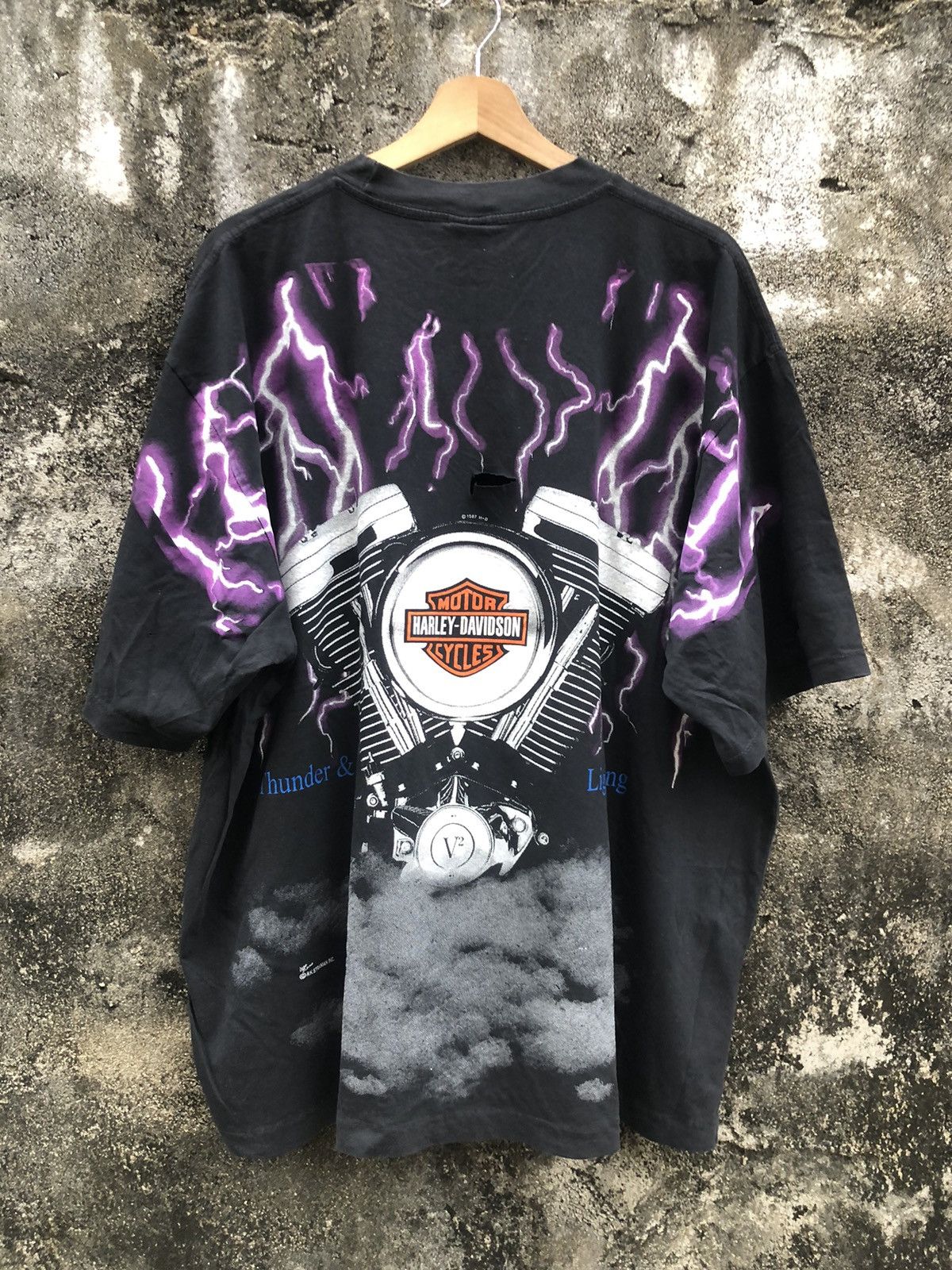 Harley Davidson Vintage Harley Davidson Thunder & Ligthing Tshirt Bootleg Size US XXL / EU 58 / 5 - 2 Thumbnail
