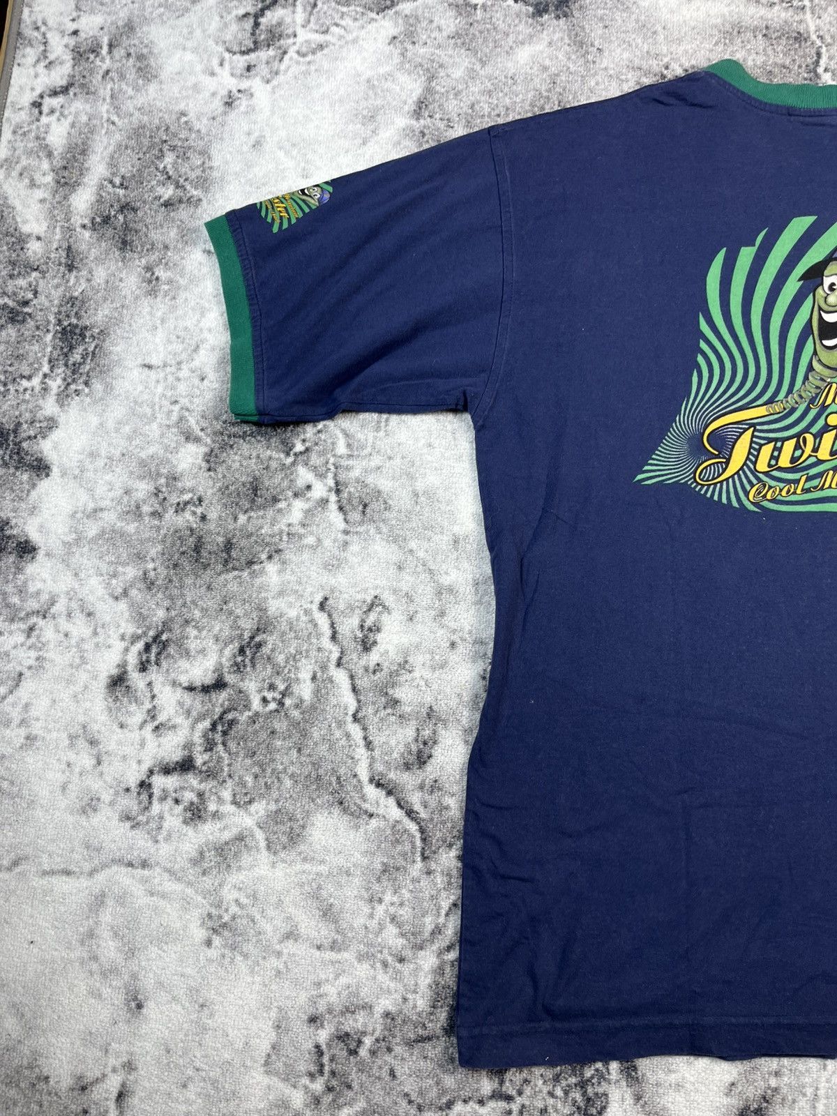 Vintage Vintage Mountaintwister Tee Big Back Print Size US XL / EU 56 / 4 - 10 Thumbnail