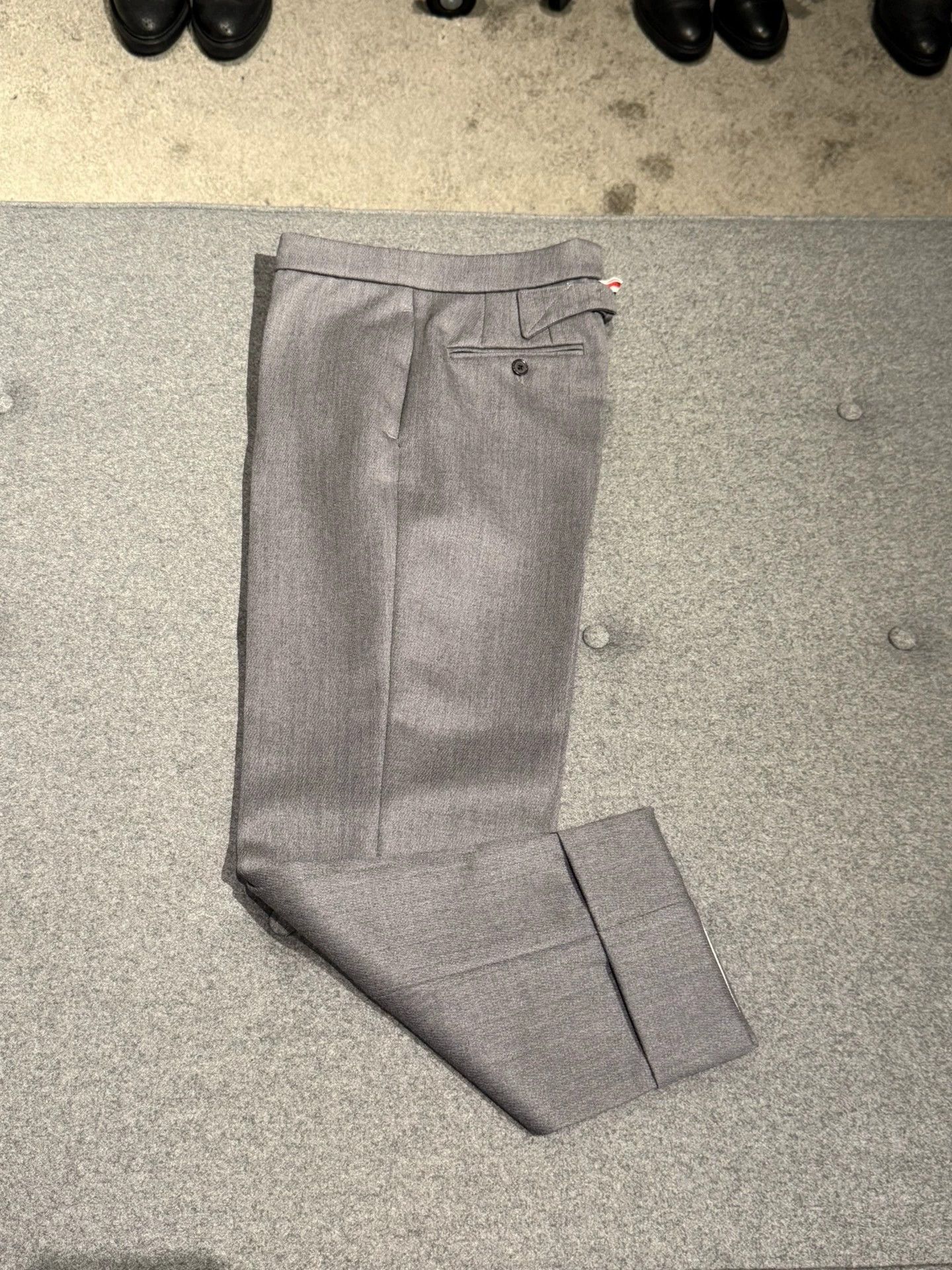 Thom Browne Thom Browne Women's Mid Gray High-Waist Wool Trousers Size 26" / US 2 / IT 38 - 3 Thumbnail