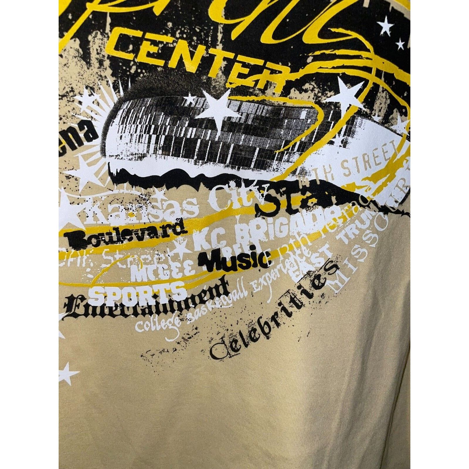 Gildan Vintage Sprint Center Shirt Events Arena Yellow Tee Y2K M Size US M / EU 48-50 / 2 - 5 Thumbnail