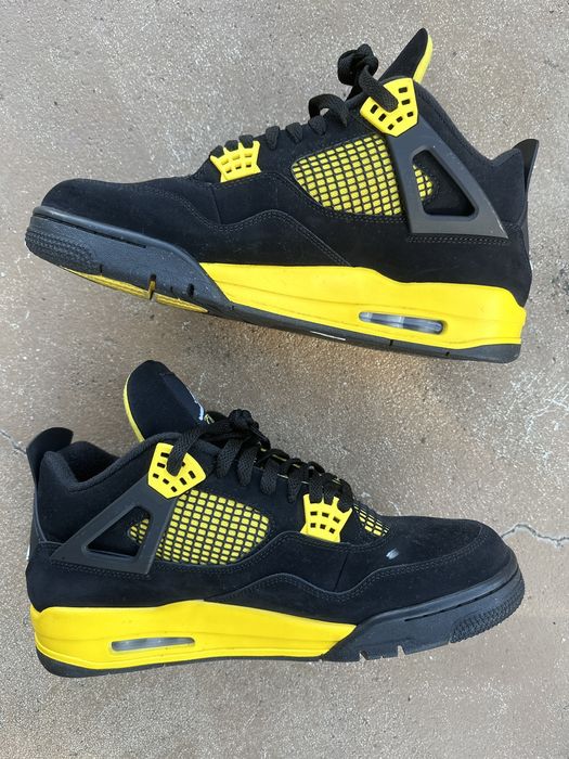 jordan 4 retro thunder 2021