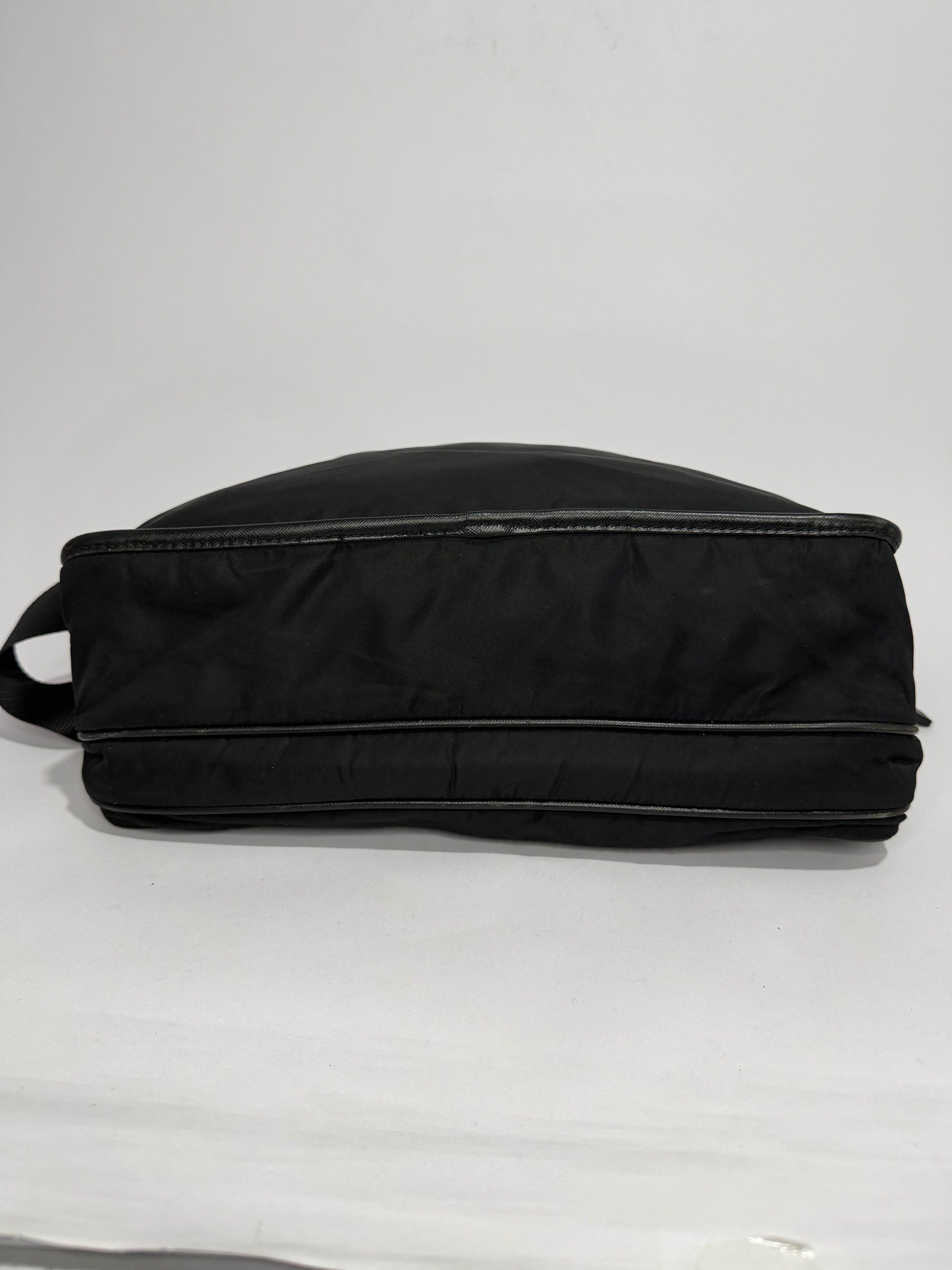 Prada Prada Black Nylon Flap Messenger Bag Size ONE SIZE - 4 Thumbnail