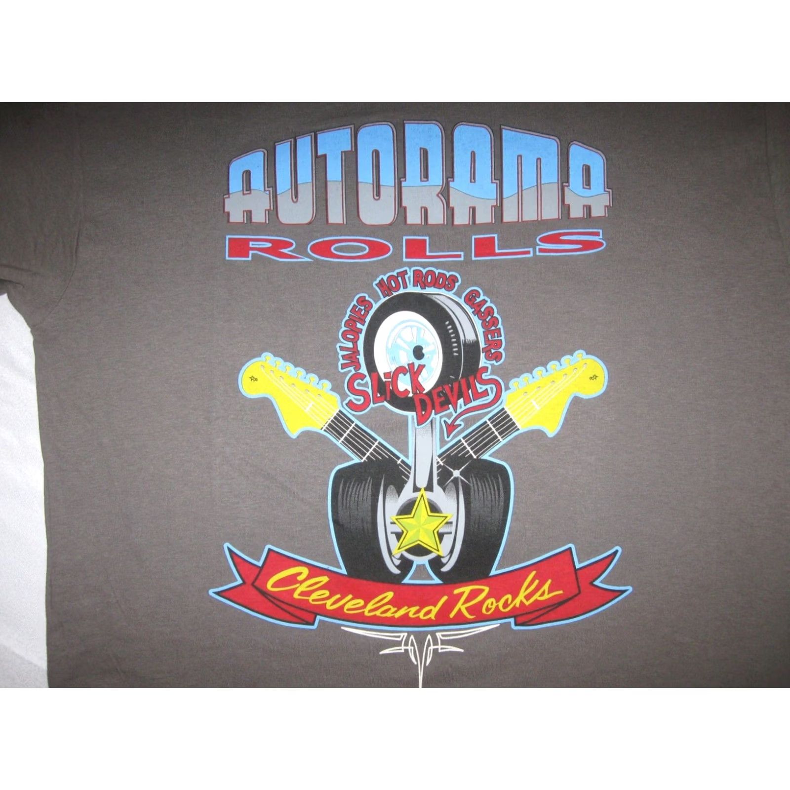 Gildan AUTORAMA 2018 Cleveland Rocks Ohio Car Show Rolls Hot Rods Gassers Mens Large Size US L / EU 52-54 / 3 - 3 Thumbnail