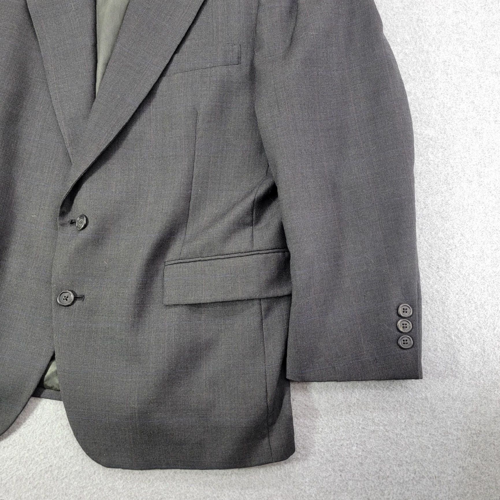 Vintage Botany 500 Suit Jacket Mens 44 Short Gray Check 2 Button Blazer Made USA Size US 44 / EU 60 - 4 Thumbnail