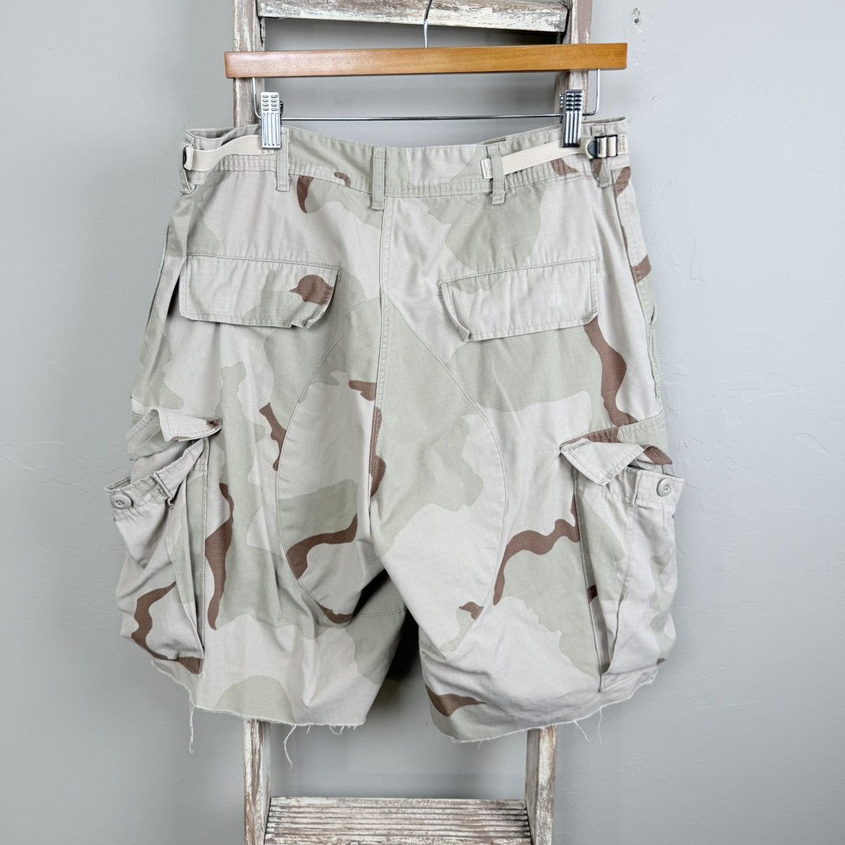 Other Vintage US Military Desert Camo Cutoff Baggy Shorts size Med Size US 32 / EU 48 - 3 Thumbnail