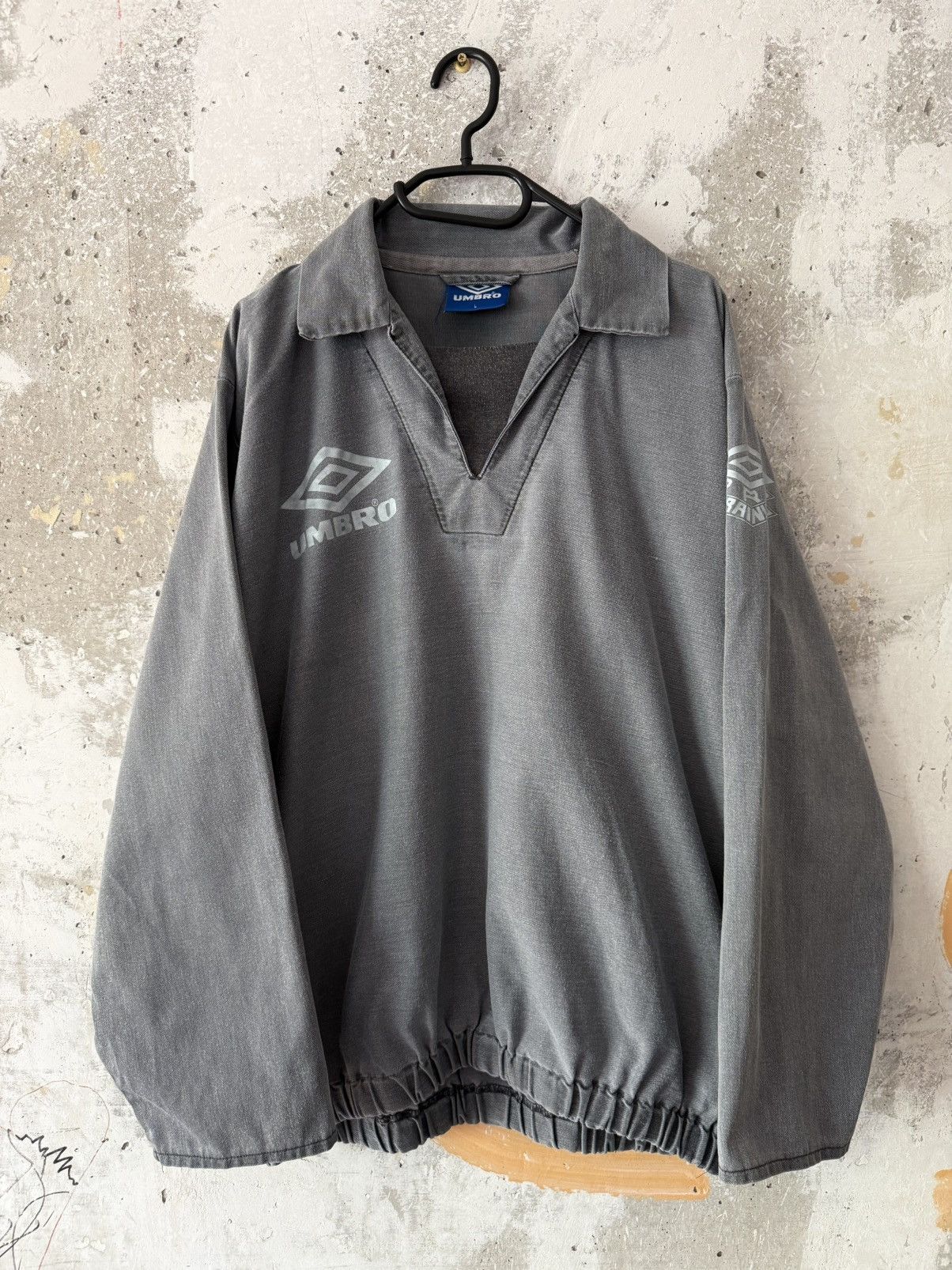 Umbro Vintage Umbro Training Drill Top Sweatshirt Washed Jacket Size US M / EU 48-50 / 2 - 1 Thumbnail