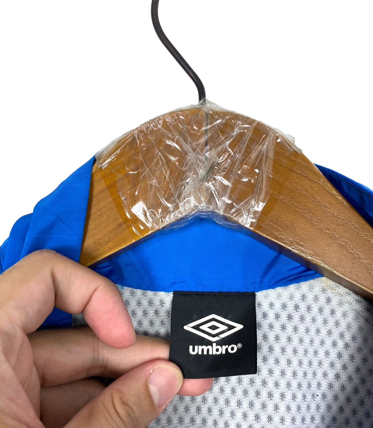 Umbro Rare‼️ Umbro Light Jacket Spellout Size US S / EU 44-46 / 1 - 7 Thumbnail