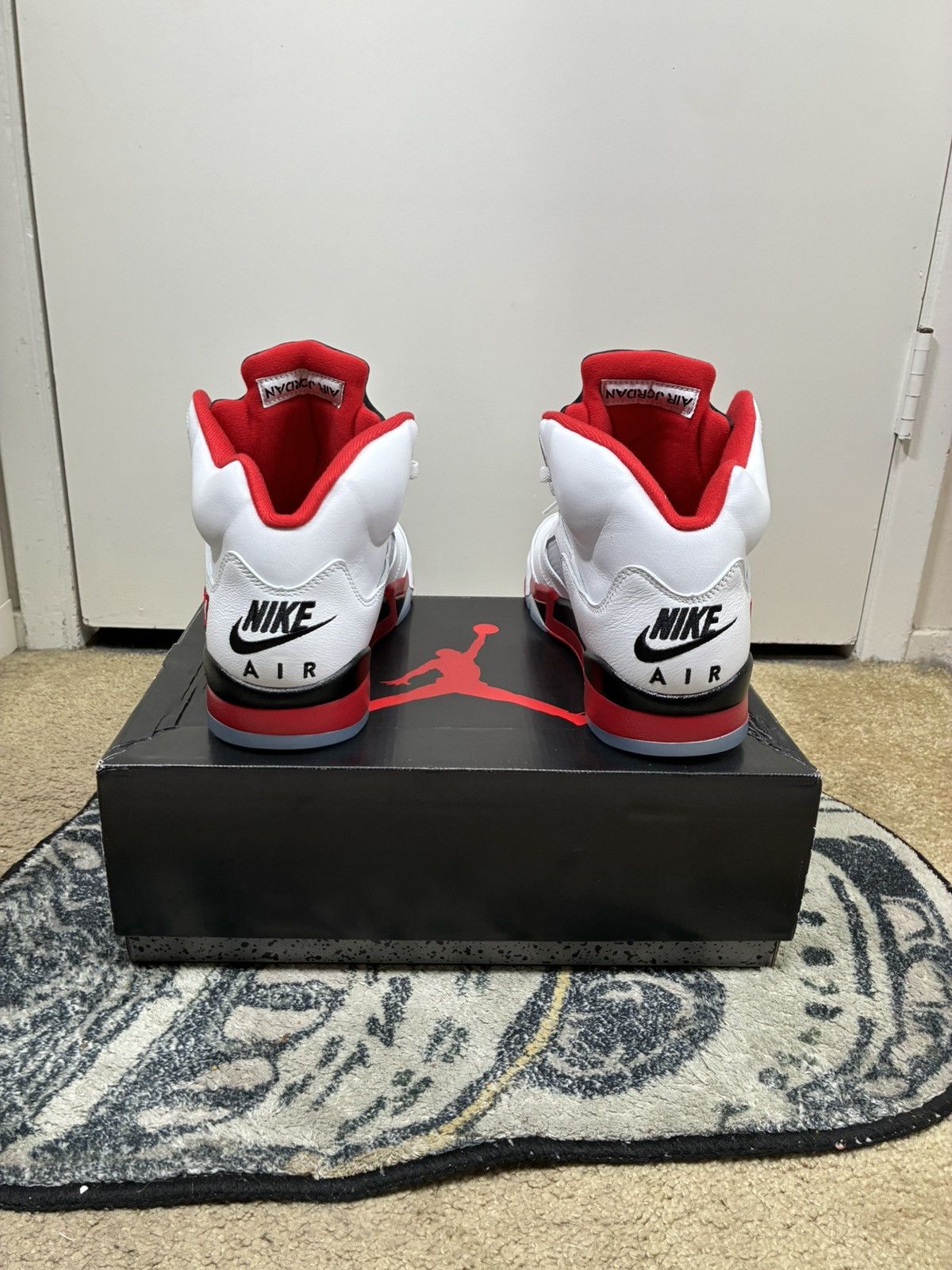 Jordan Brand Jordan retro 5 fire red 2025 size 11 Size US 11 / EU 44 - 2 Thumbnail
