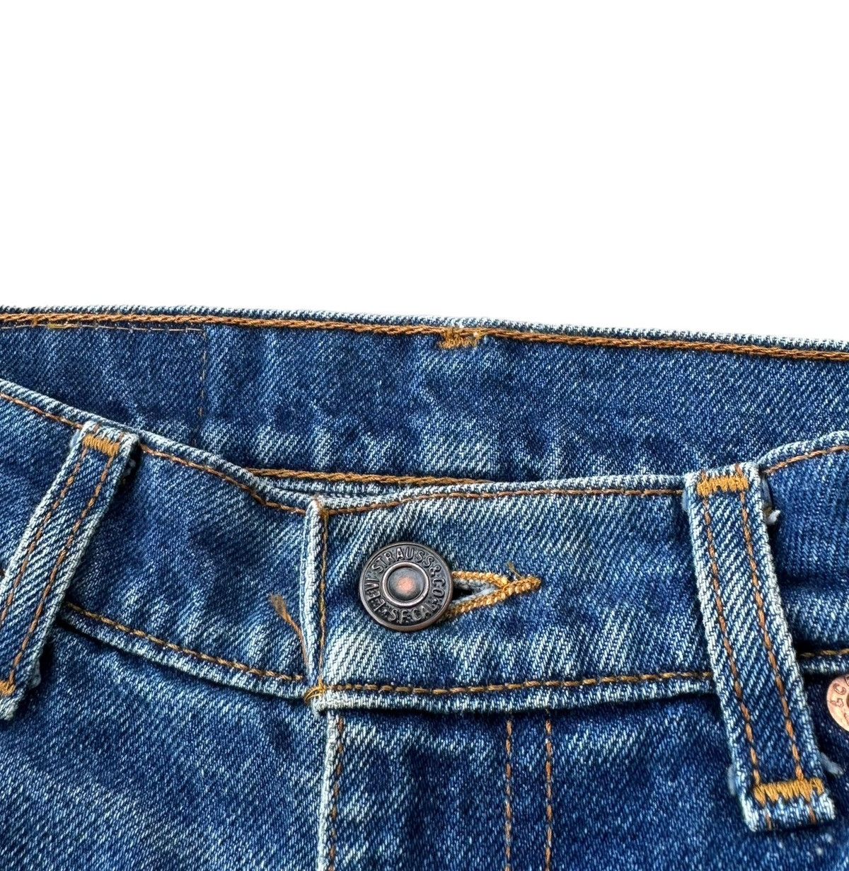 Levi's Vintage Levi’s 505-0217 top button 359 blue denim jeans Size US 26 / EU 42 - 6 Thumbnail