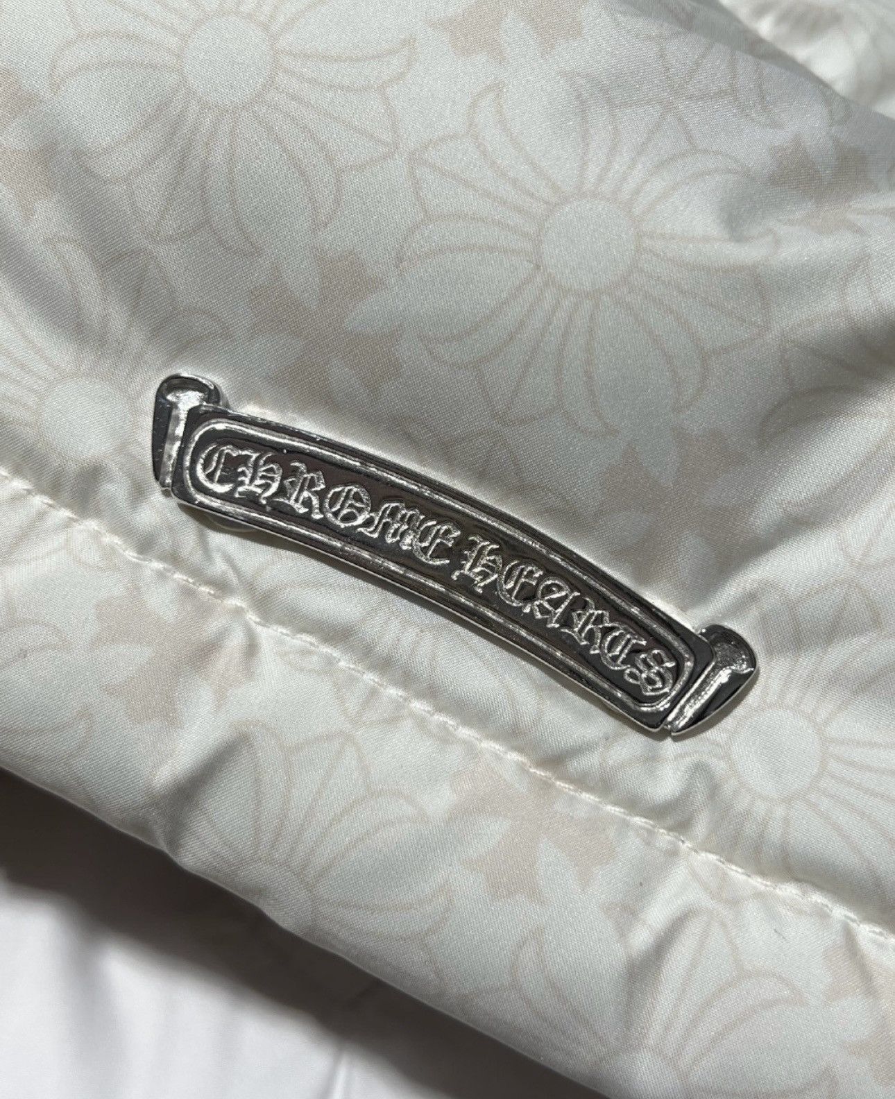 Chrome Hearts Chrome hearts White puffer bomber jacket Size US XL / EU 56 / 4 - 6 Thumbnail