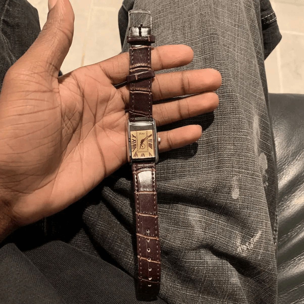 Vintage Vintage 90s vintage retro luxury style gold leather watch Size ONE SIZE - 4 Thumbnail