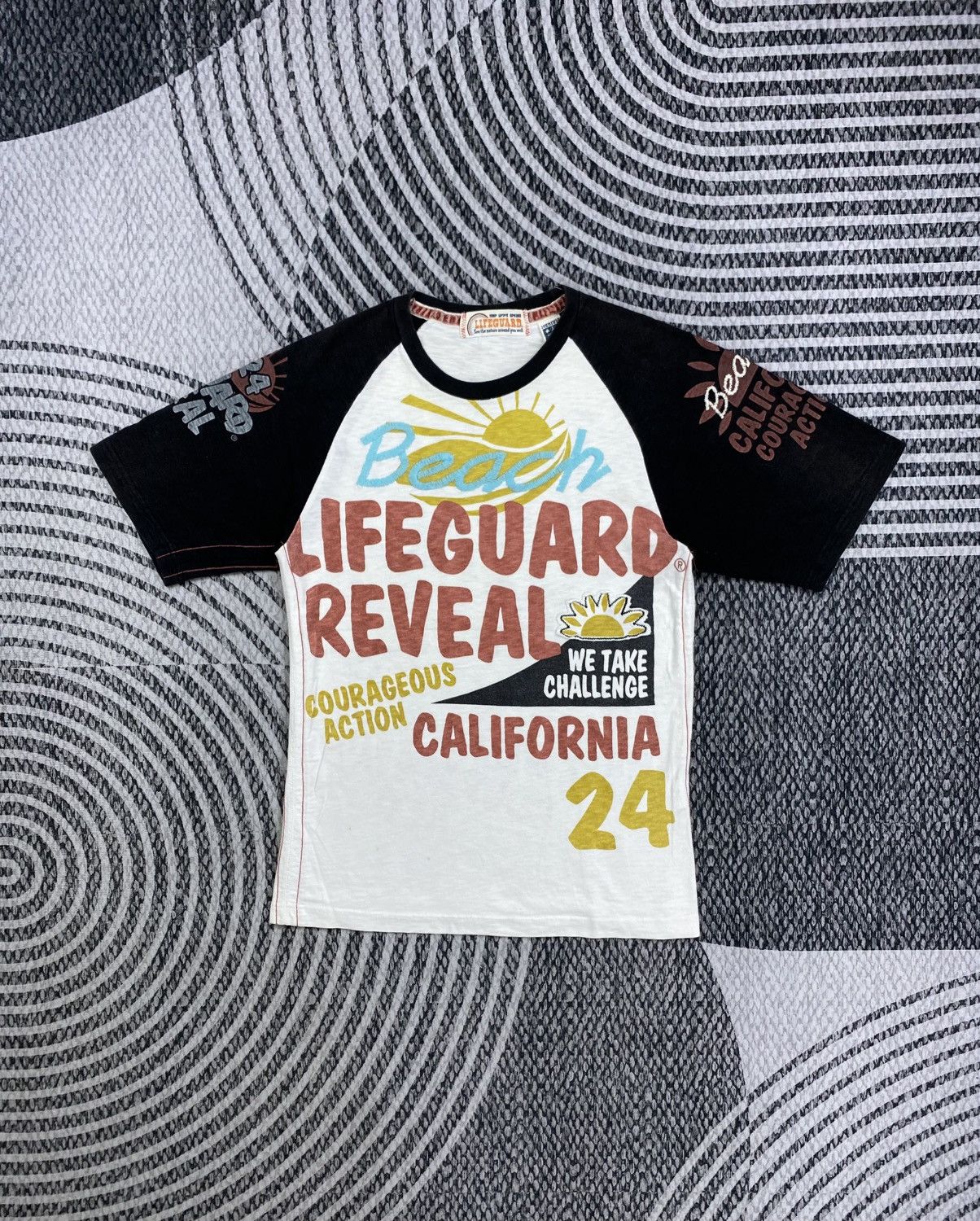 Japanese Brand Vintage Lifeguard Reveal Full Printed T-Shirt Size US S / EU 44-46 / 1 - 1 Thumbnail