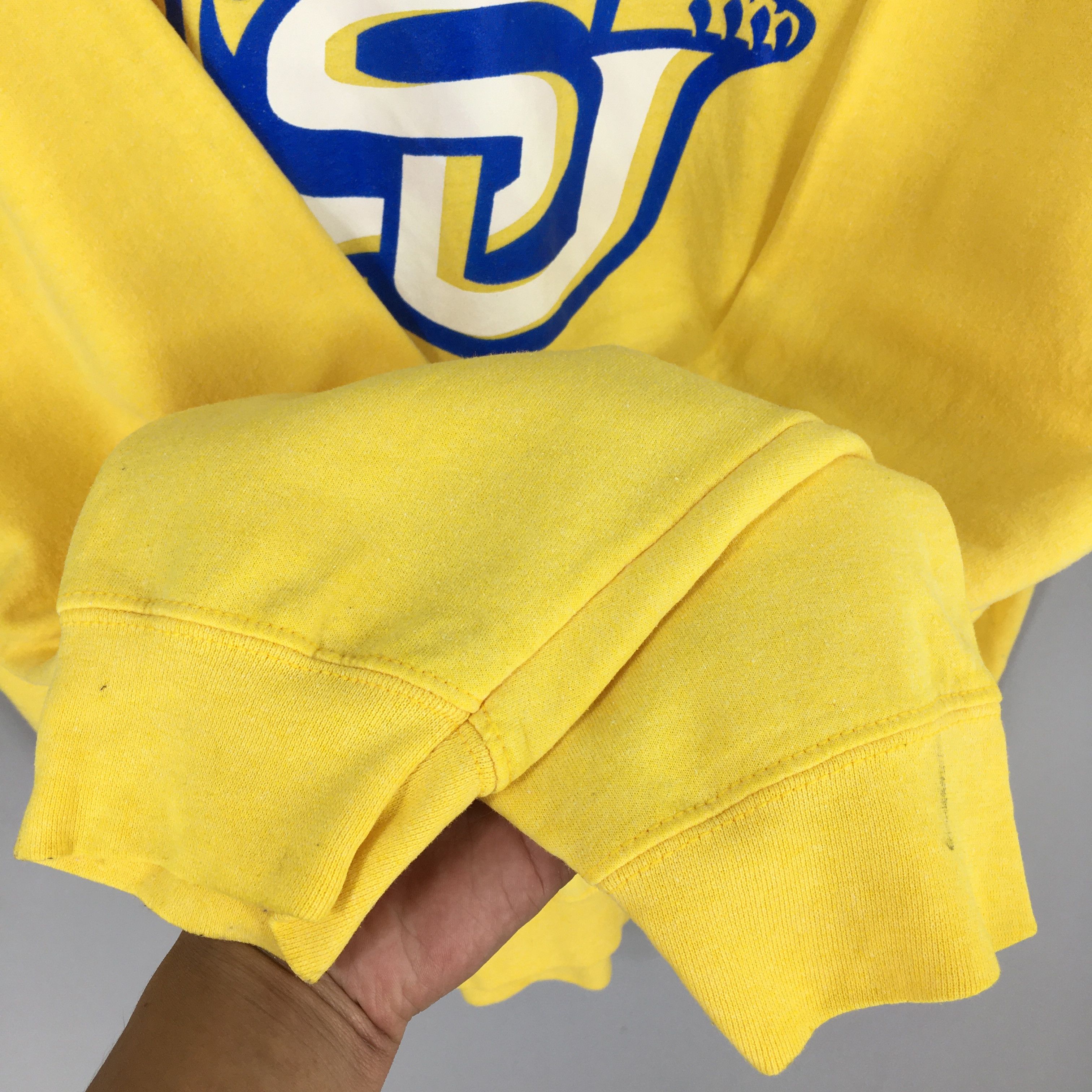 NCAA Southern Jaguars Football Ncaa Yellow Sweatshirt 2XLarge Size US XXL / EU 58 / 5 - 4 Thumbnail
