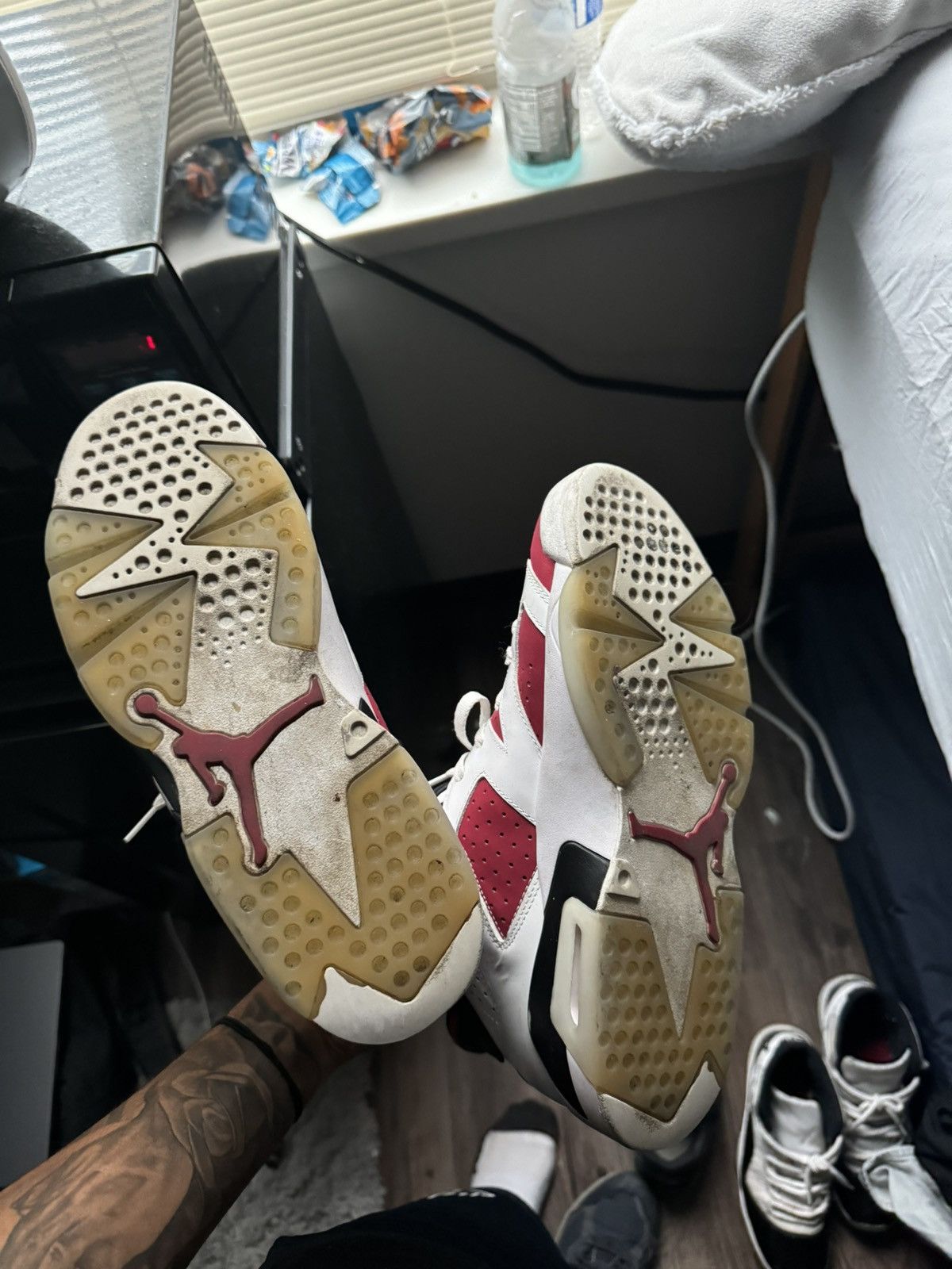 Jordan Brand Carmine 6s Size US 10.5 / EU 43-44 - 4 Thumbnail