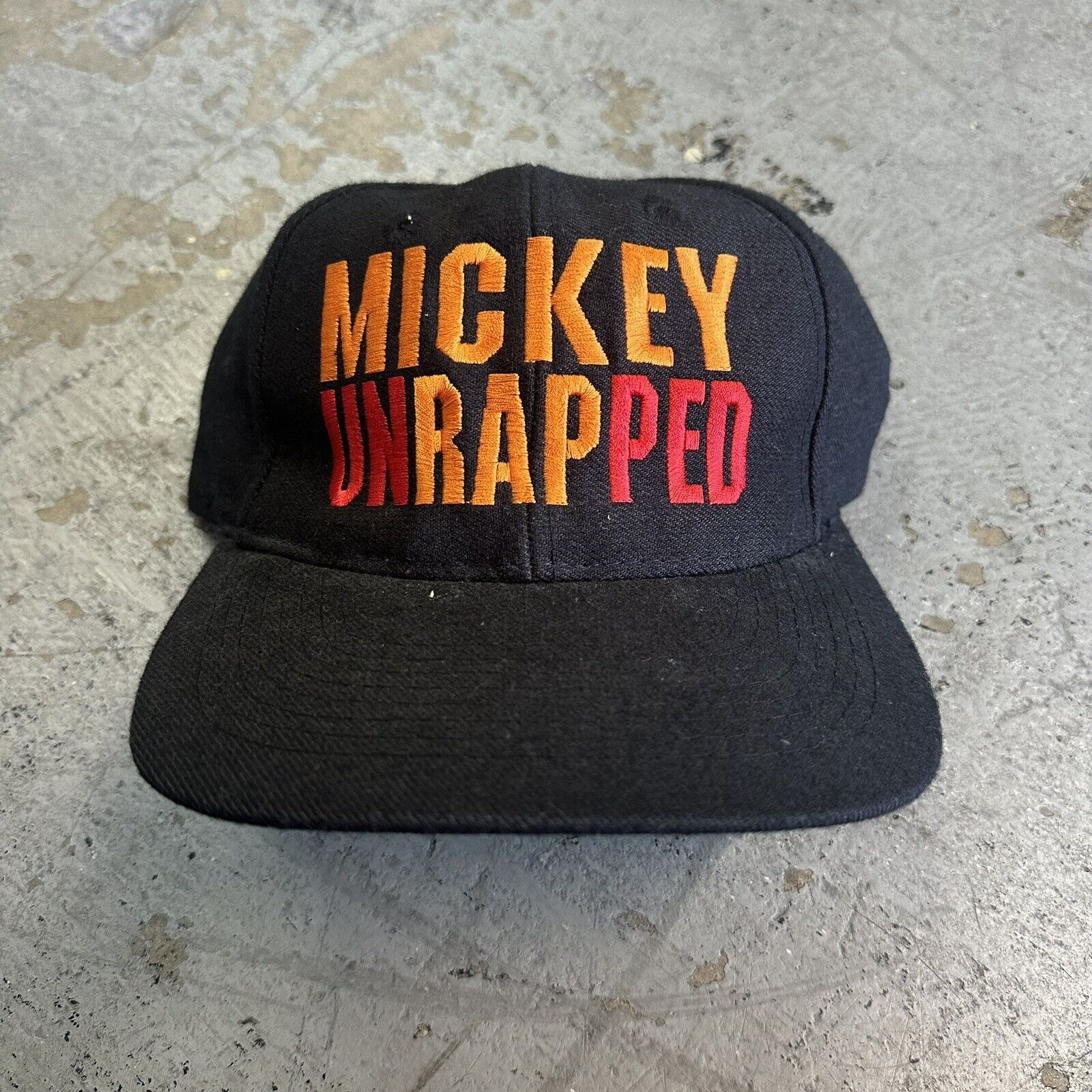 Disney × Mickey Mouse × Vintage Vintage 1994 Disney Promotions Mickey Wool Snapback Hat Size ONE SIZE - 1 Thumbnail