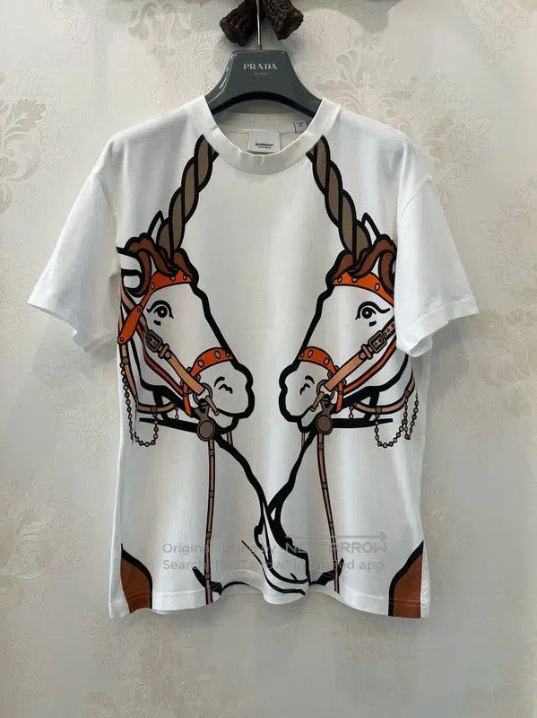Burberry Burberry White Cotton Short Sleeve T-Shirt. Size XXS / US 00 / IT 34 - 1 Thumbnail