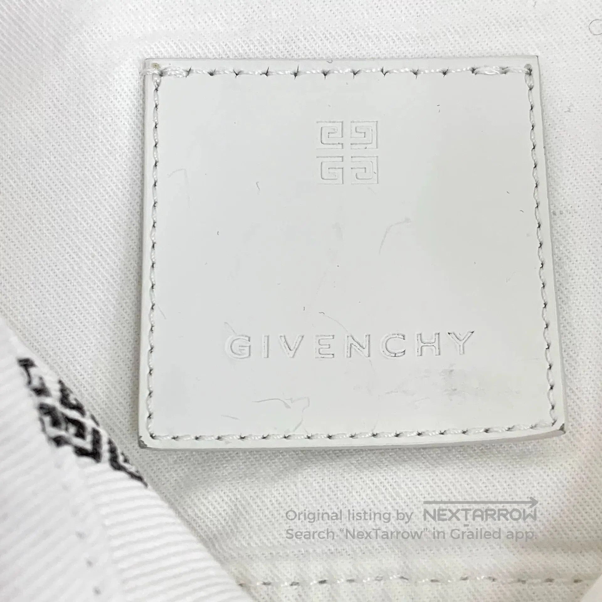 Givenchy givenchy x disney white logo jacket. Size US XXS / EU 40 - 5 Thumbnail