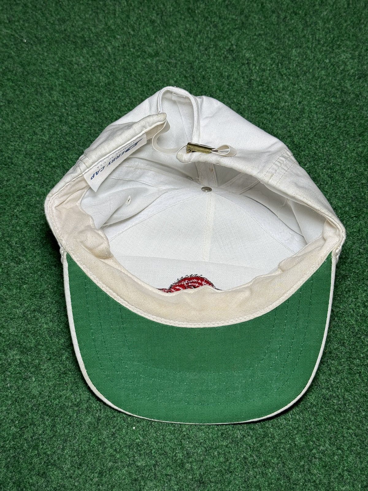 Vintage Vintage Arkansas Razorbacks 80s White Leather Strapback Hat Size ONE SIZE - 6 Thumbnail