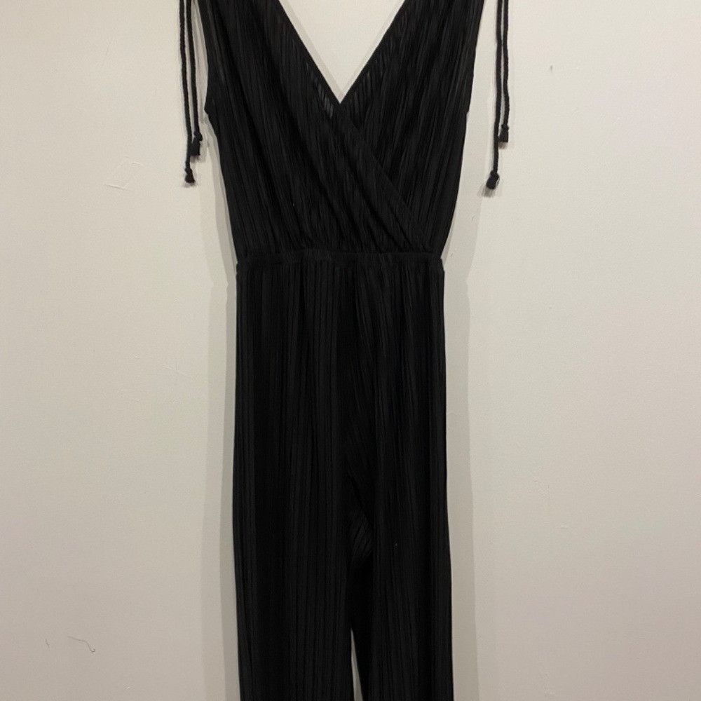 Other Cupcakes & Cashmere Ibiza Black Wide Leg Pleated Jumpsuit Size 25" / US 0 / IT 36 - 6 Thumbnail