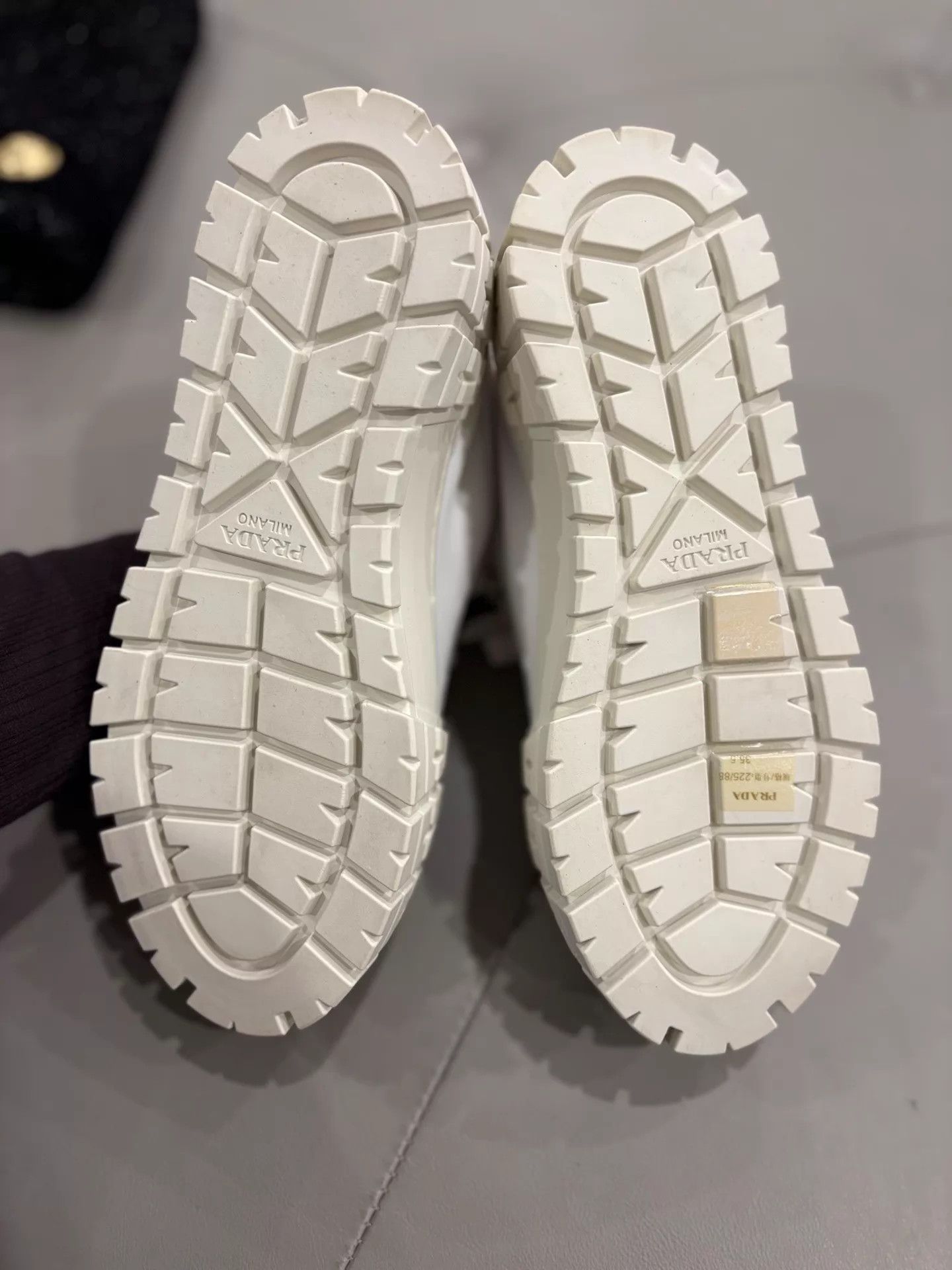 Prada Prada White Canvas Platform Cracker 35.5/35 99.99 Size US 5 / IT 35 - 4 Thumbnail