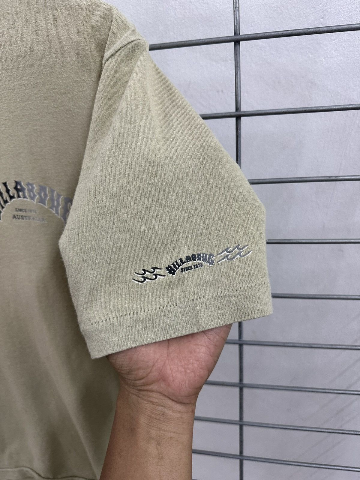 Billabong Rare And Beautiful Vintage 90’s Billabong Spell Out Surf Tee Size US S / EU 44-46 / 1 - 8 Thumbnail