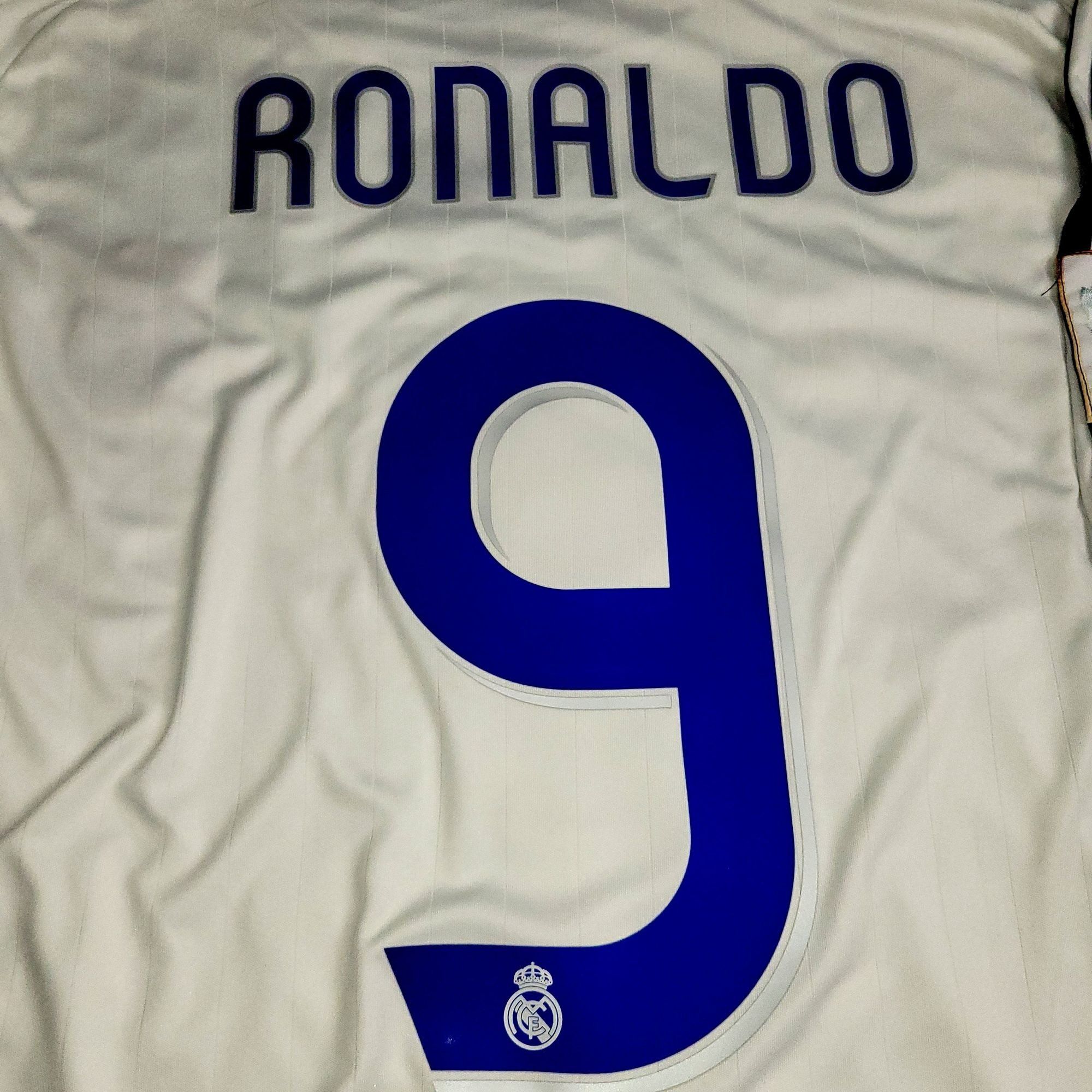 Adidas Ronaldo Real Madrid 2006 2007 Home Soccer Jersey Shirt XL Size US XL / EU 56 / 4 - 4 Thumbnail