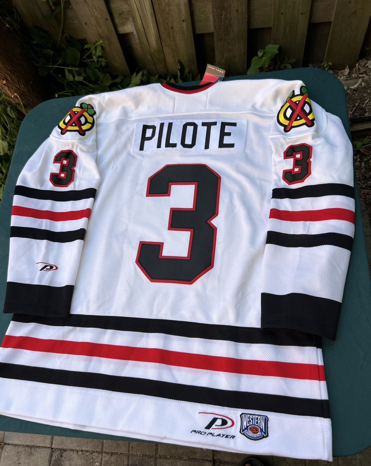 Ccm Signed Pierre Pilote Chicago Blackhawks Pro Player NHLJersey Size US XL / EU 56 / 4 - 7 Thumbnail