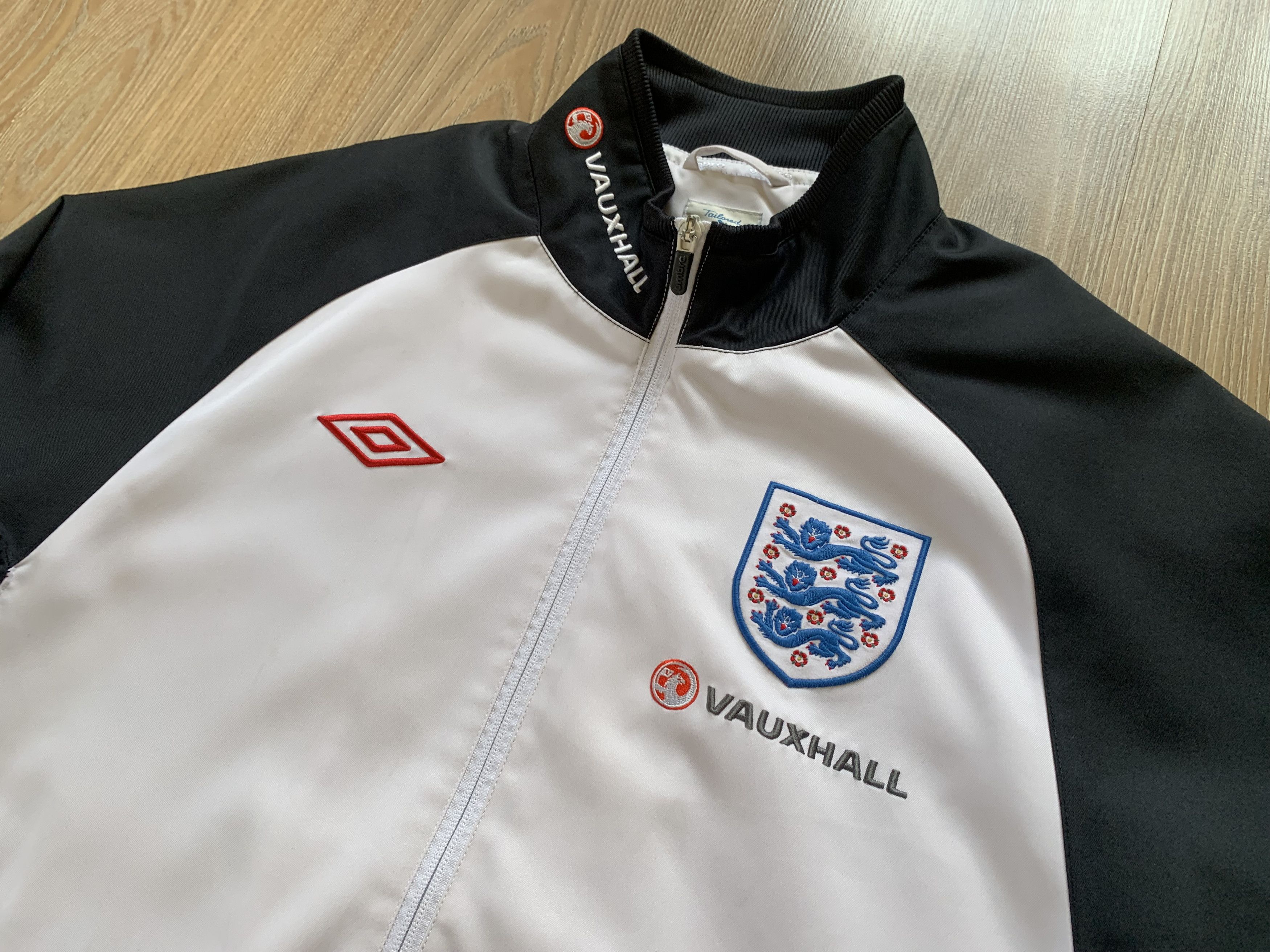 Umbro × Vintage Vintage Umbro England Light Jacket Size US L / EU 52-54 / 3 - 4 Thumbnail