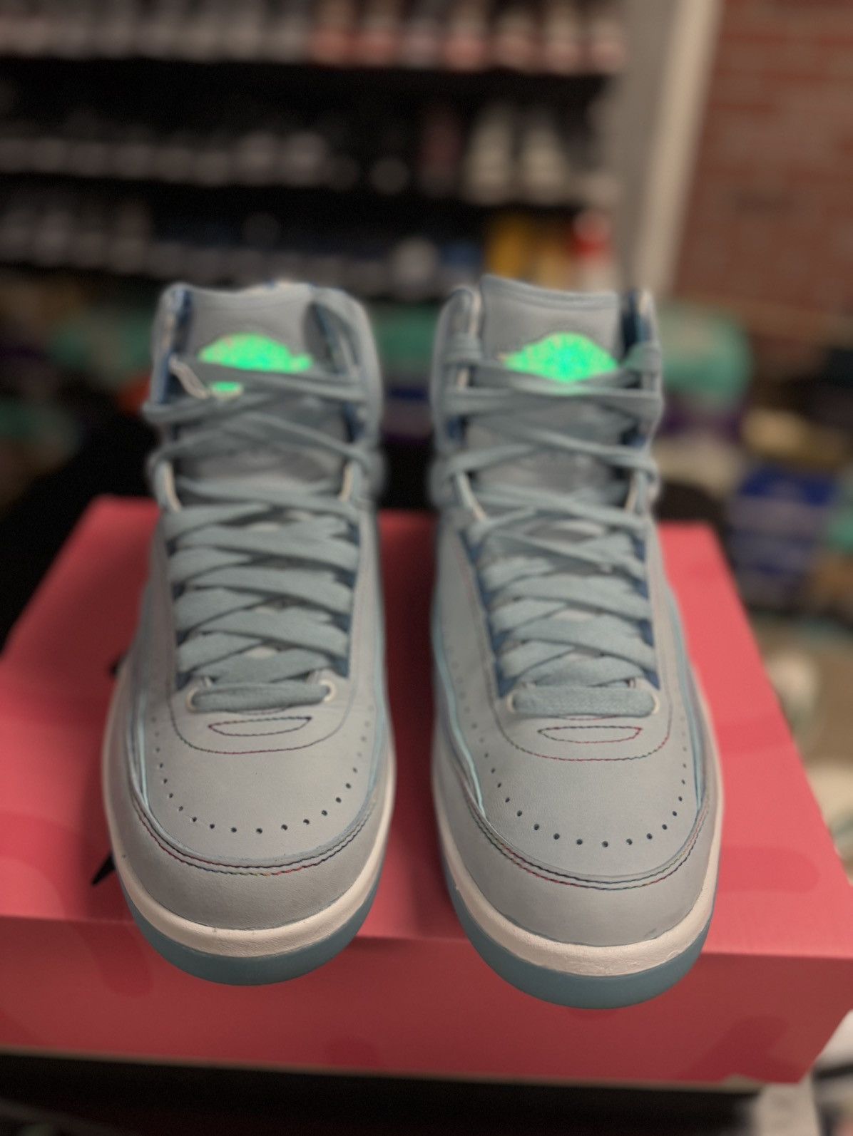 Jordan Brand × Nike Jordan 2 J Balvin Size 10.5 (DQ7691-419) Light Up Size US 10.5 / EU 43-44 - 3 Thumbnail