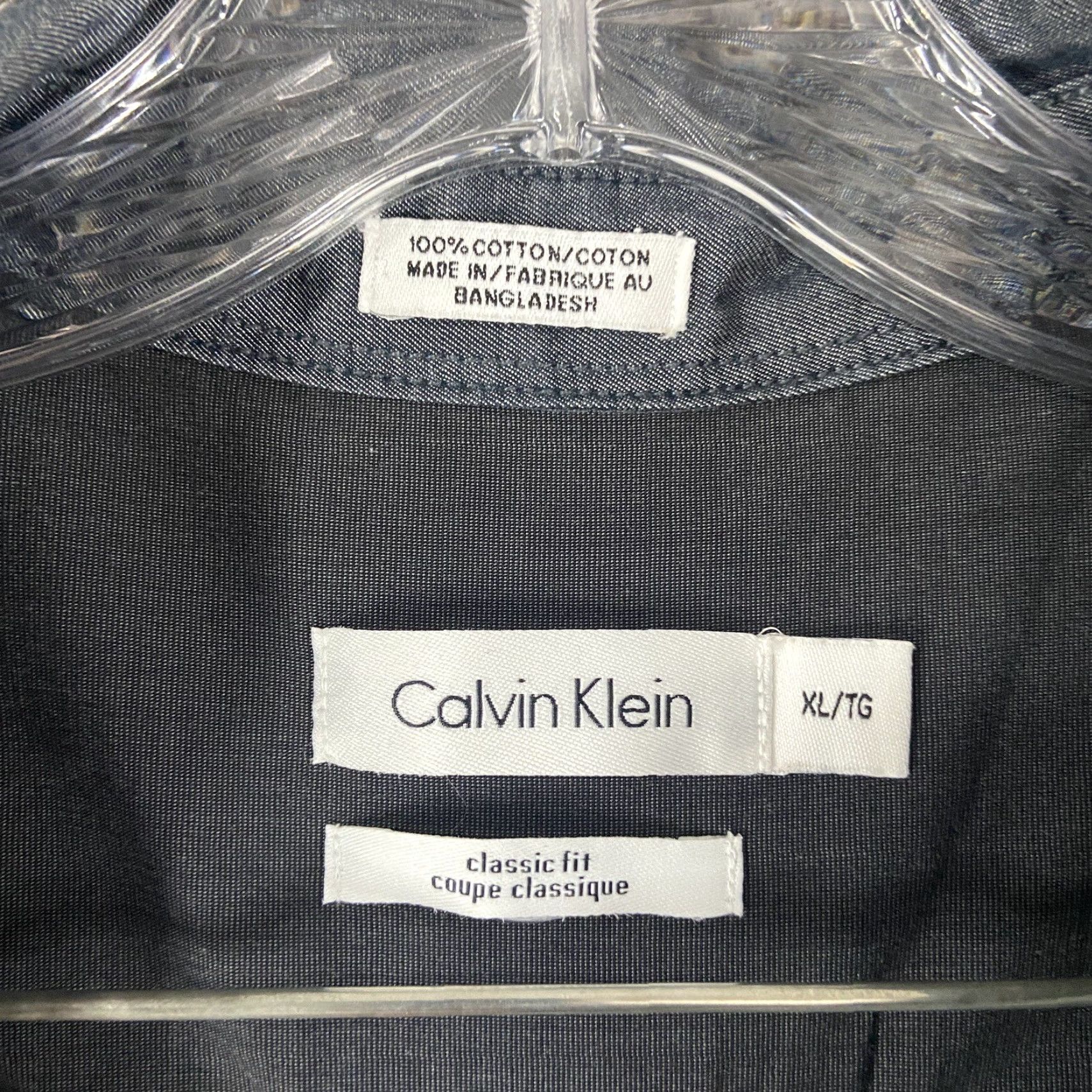 Calvin Klein Calvin Klein Button-Up Shirt Gray Short Sleeve Men XL Classic Fit Size US 36 / EU 52 - 7 Thumbnail