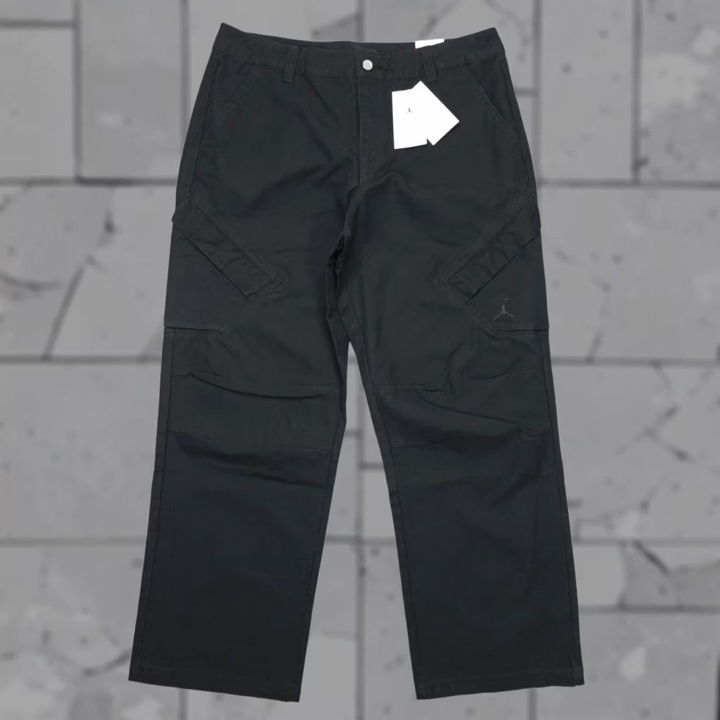 Nike Nike Jordan Chicago UTILITY LIFESTYLE Cargo Pants Women's XL Black Cargo Pants Women XL Black Nike Jordan Chicago UTILITY LIFESTYLE Size 40" / US 18 - 1 Thumbnail