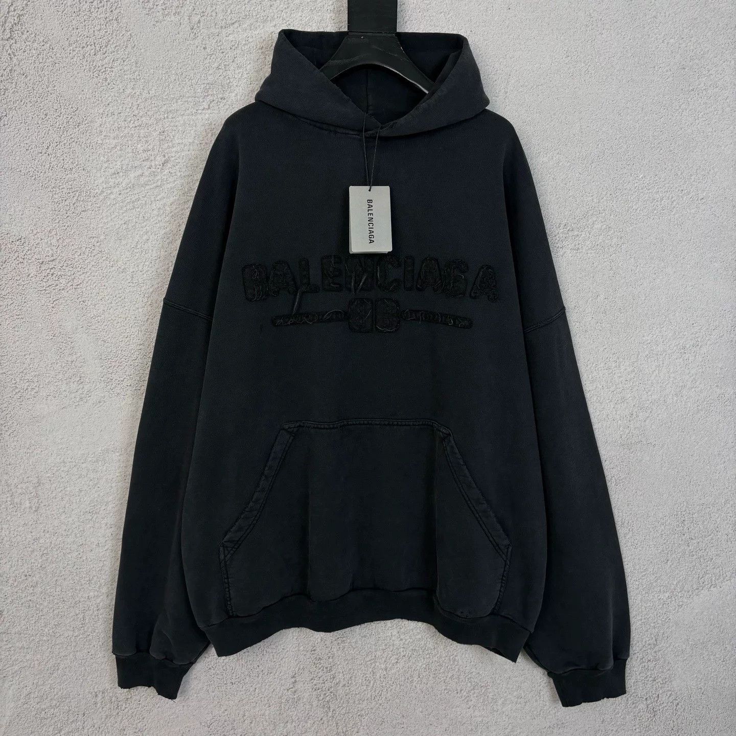 Balenciaga balenciaga black logo hoodie for men Size US M / EU 48-50 / 2 - 1 Thumbnail