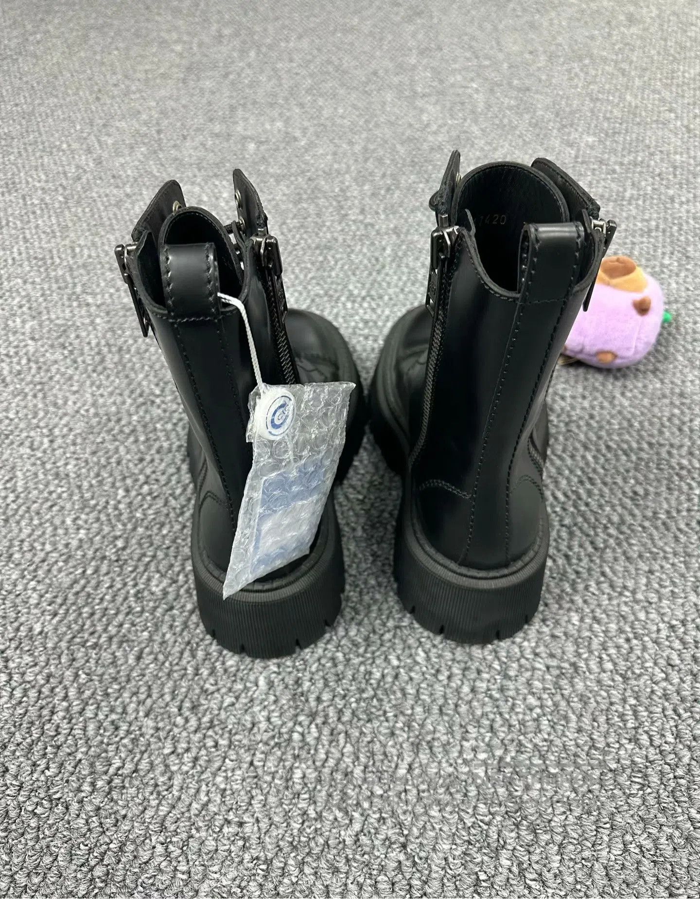 Balenciaga Balenciaga Black Zipper Round Toe Short Ankle Martin Boots Size US 5.5 / IT 35.5 - 4 Thumbnail