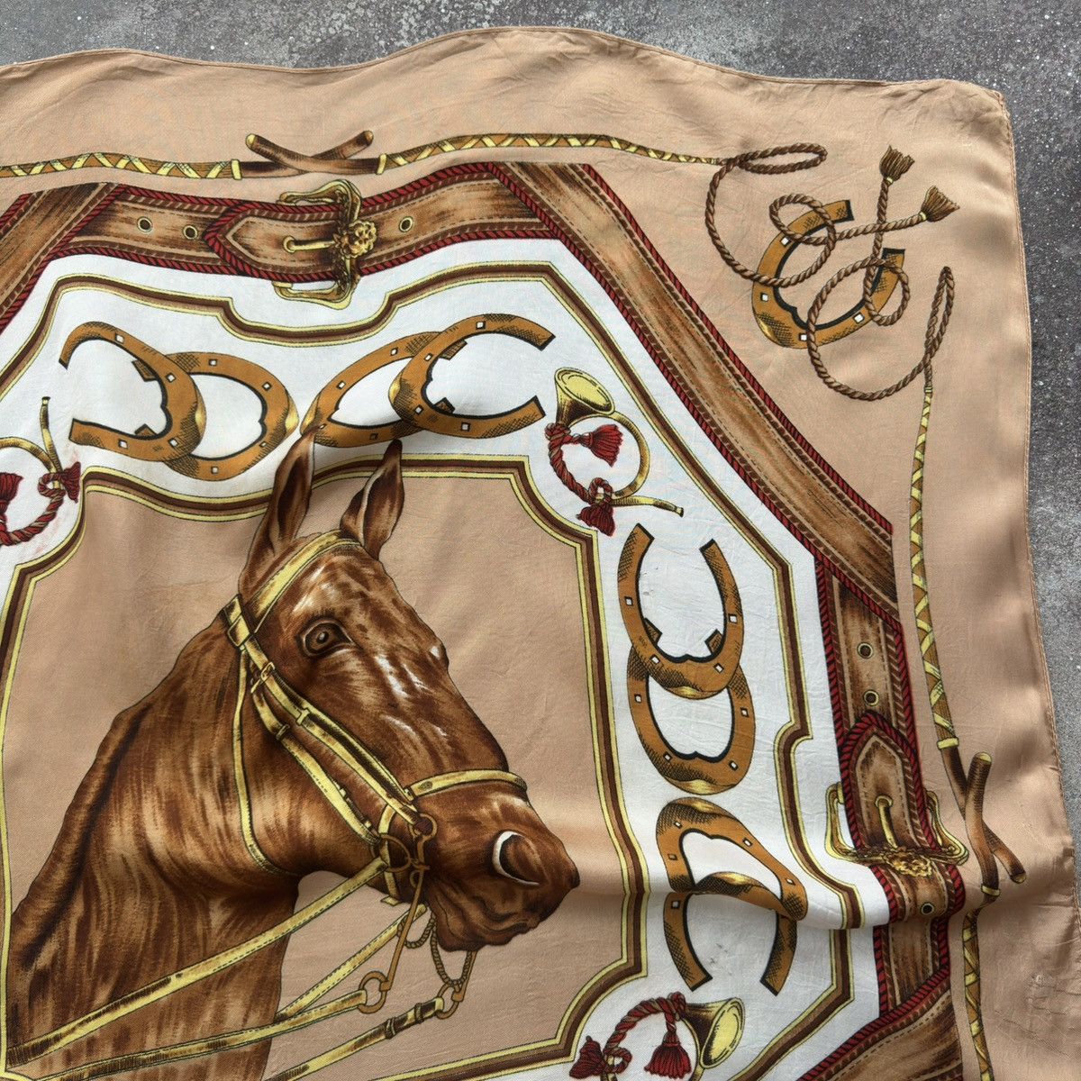 Hysteric Glamour × Vintage Italian Vintage Horse Head Silk Scarf Size ONE SIZE - 4 Thumbnail
