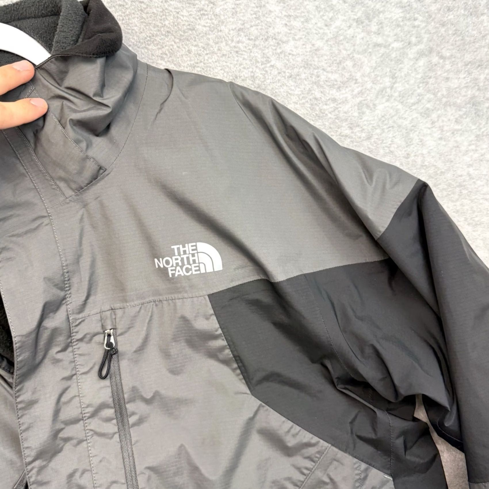 The North Face VINTAGE? The North Face 2-in—1 Goretex Jacket Men XL Black Insulated Lined 2 Piece EUC Summit Series Puffer Jacket Mens Size US XL / EU 56 / 4 - 3 Thumbnail