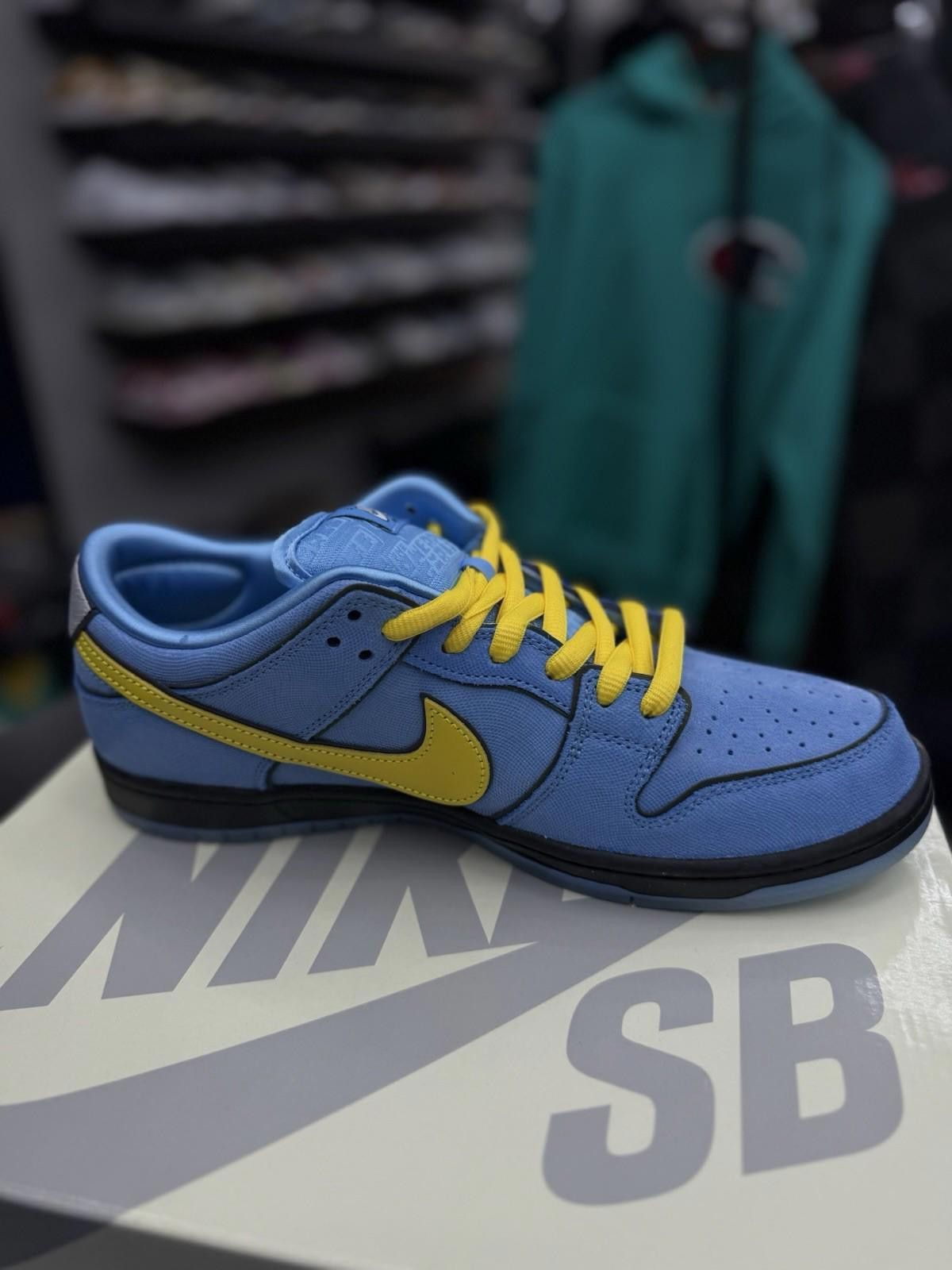 Nike Nike SB Dunk “Powerpuff Girls Bubbles Size 10.5 (FZ8320-400) Size US 10.5 / EU 43-44 - 4 Thumbnail