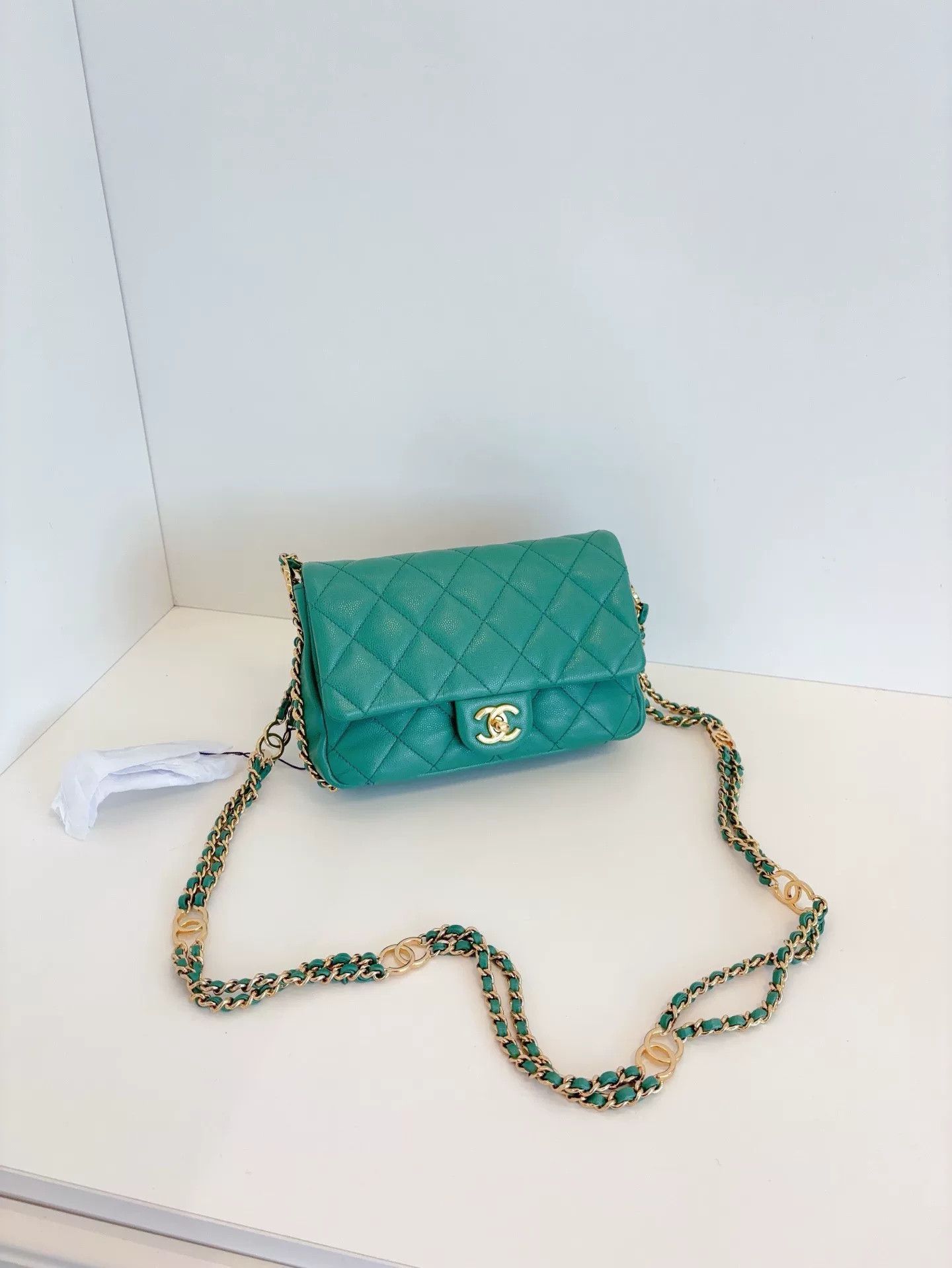 Chanel Pre-loved Bag Very good condition Size ONE SIZE - 1 Thumbnail