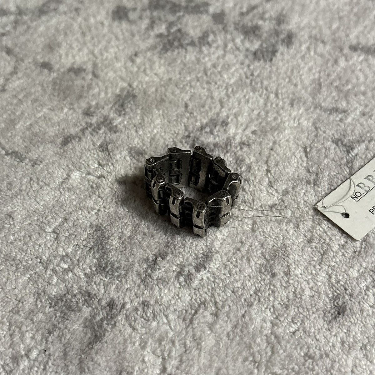 Beauty Beast Beauty:Beast Caterpillar Hinge Collapsable Metal Ring BNWT Size ONE SIZE - 3 Thumbnail