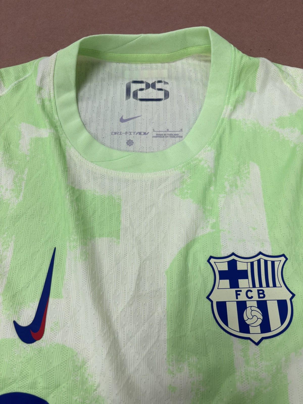 Nike Nike 2024/25 FC Barcelona Authentic Third Jersey Size US L / EU 52-54 / 3 - 3 Thumbnail