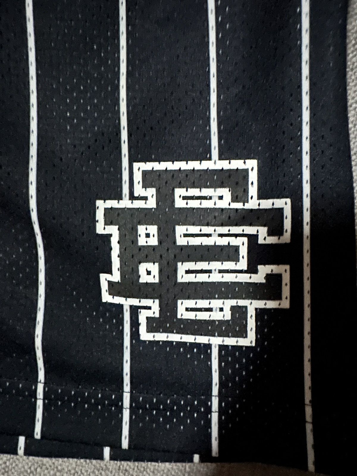 Eric Emanuel × MLB Eric Emanuel x MLB Basic Short Chicago White Sox size Medium Size US 32 / EU 48 - 2 Thumbnail