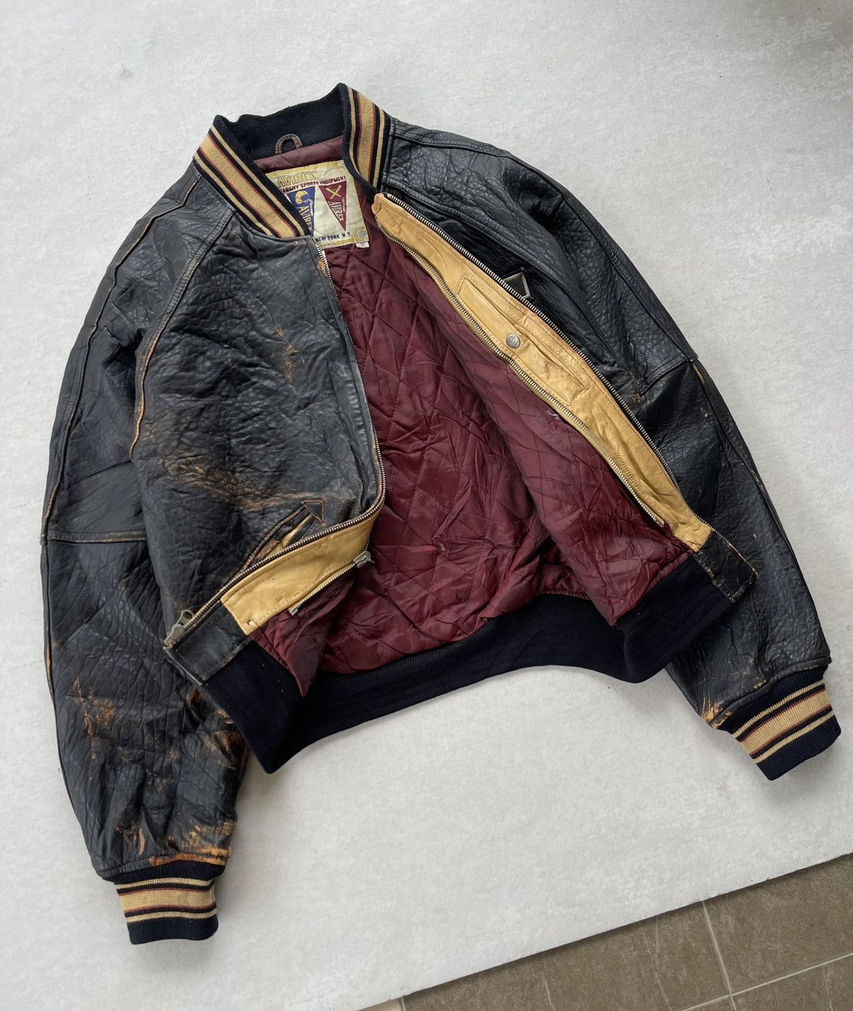Avirex 🔥VINTAGE AVIREX TOMAHAWKS INDIAN LOGO LEATHER VARSITY JACKET Size US S / EU 44-46 / 1 - 11 Thumbnail