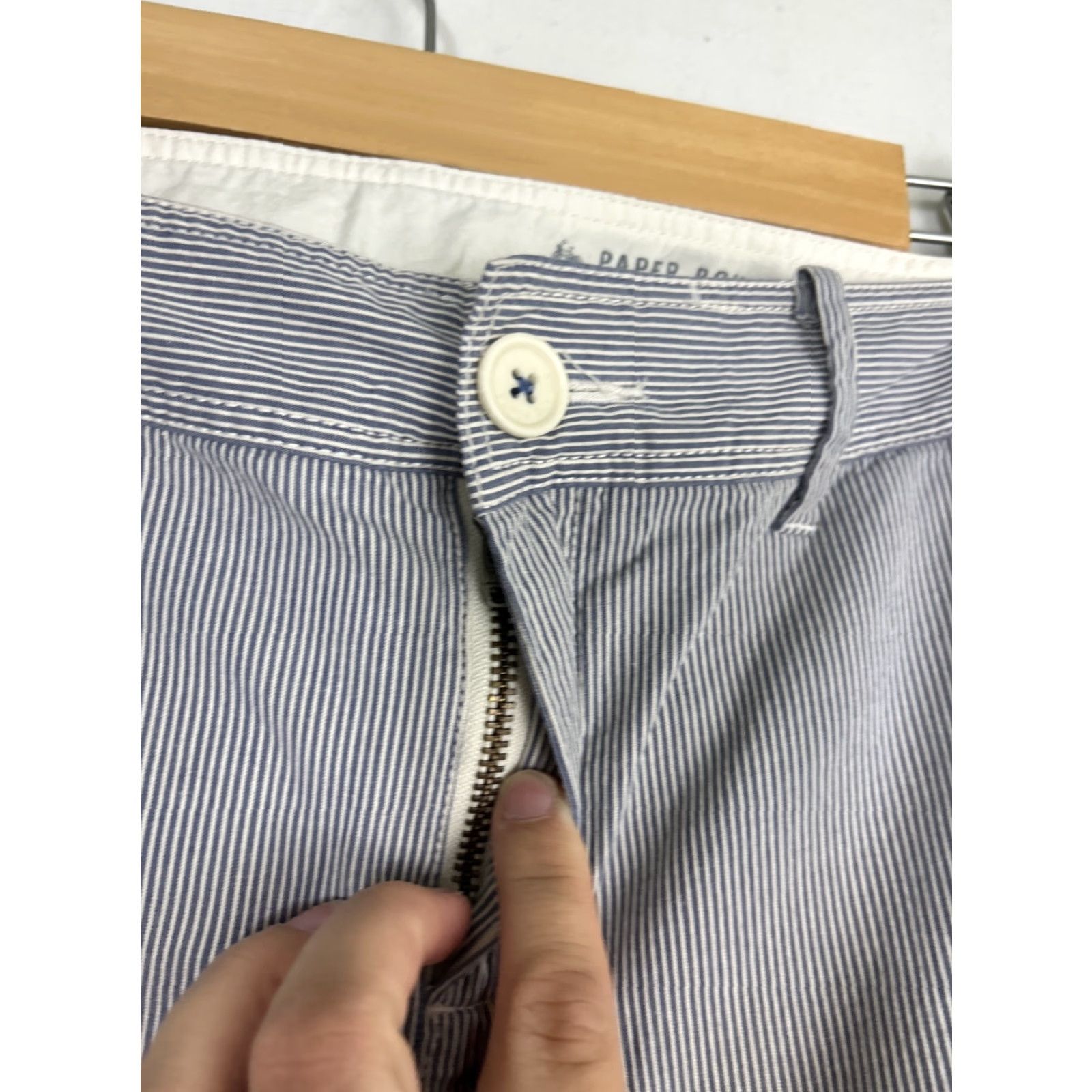 Anthropologie Anthropologie Pants Blue White Pinstripe Paper Boy Ankle 31 Womens Regular 31 Blue Pinstripe 90s? Size 24" / US 00 / IT 34 - 6 Thumbnail