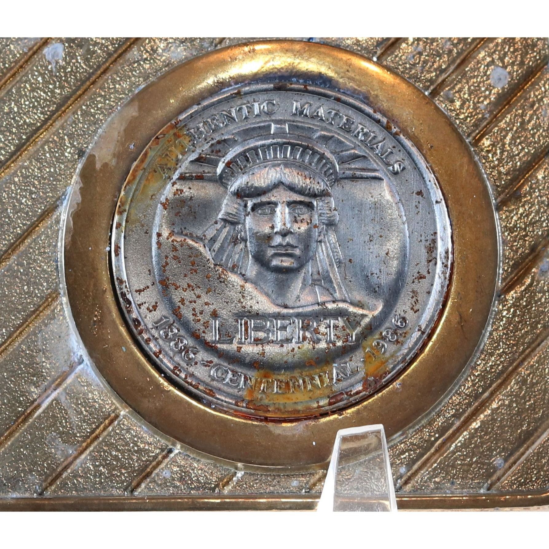 Vintage Belt Buckle Liberty Centennial Coin 1886-1986 Leslie Mfg 198 Size ONE SIZE - 3 Thumbnail