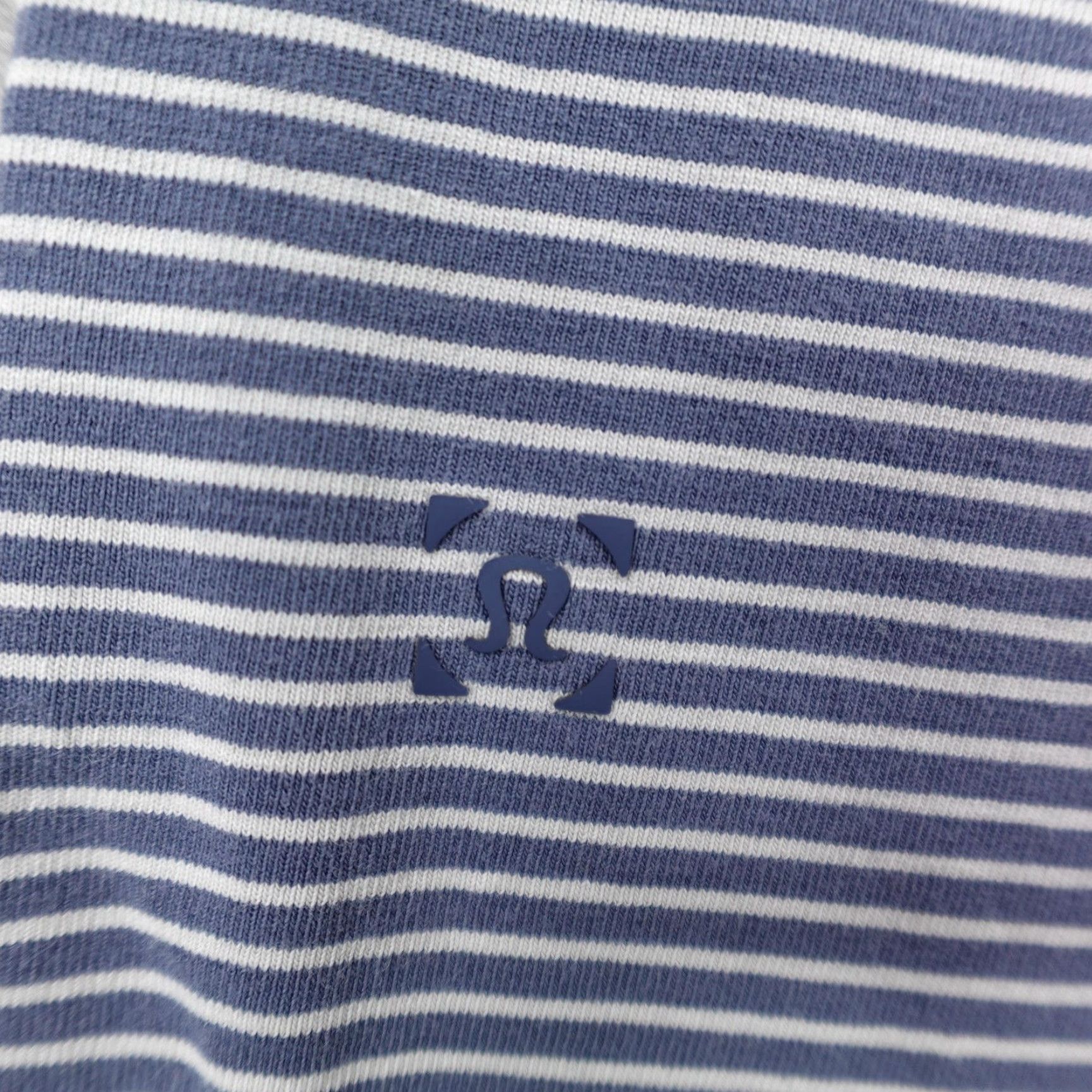 Lululemon Lululemon Shirt Mens XL Blue White Stripes Performance Athletic Workout Gym Yoga Shirt Size US XL / EU 56 / 4 - 7 Thumbnail