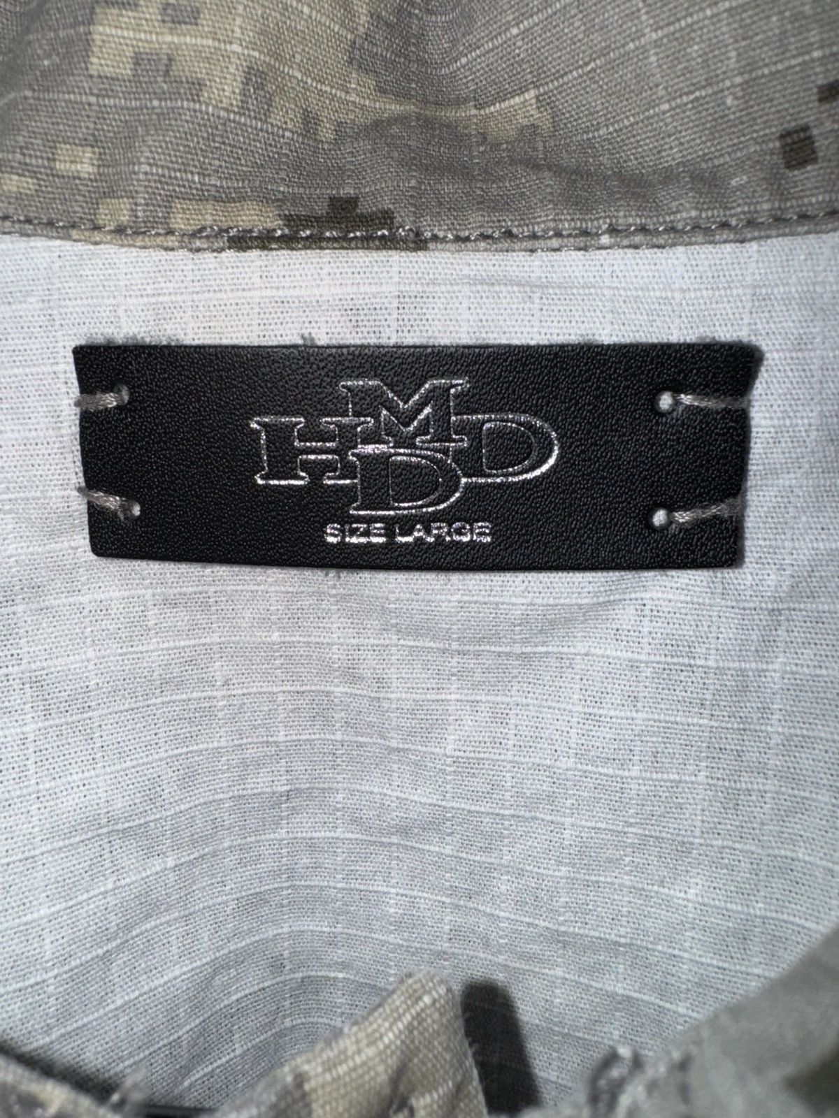 HMDD Happy Memories Don’t Die HMDD fatigue button up digi camo Size US L / EU 52-54 / 3 - 6 Thumbnail