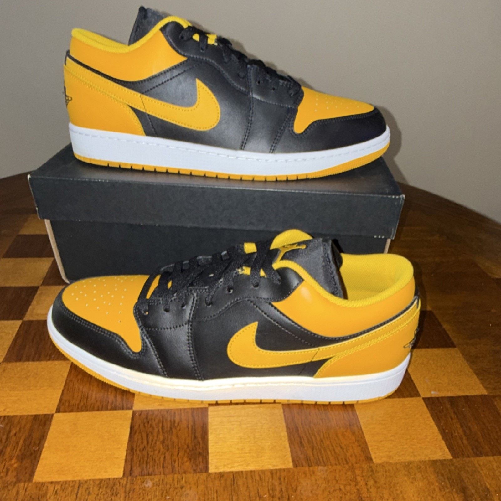 Nike Jordan Air Jordan 1 Low Black Yellow Ochre White Leather 13M Size US 13 / EU 46 - 1 Thumbnail