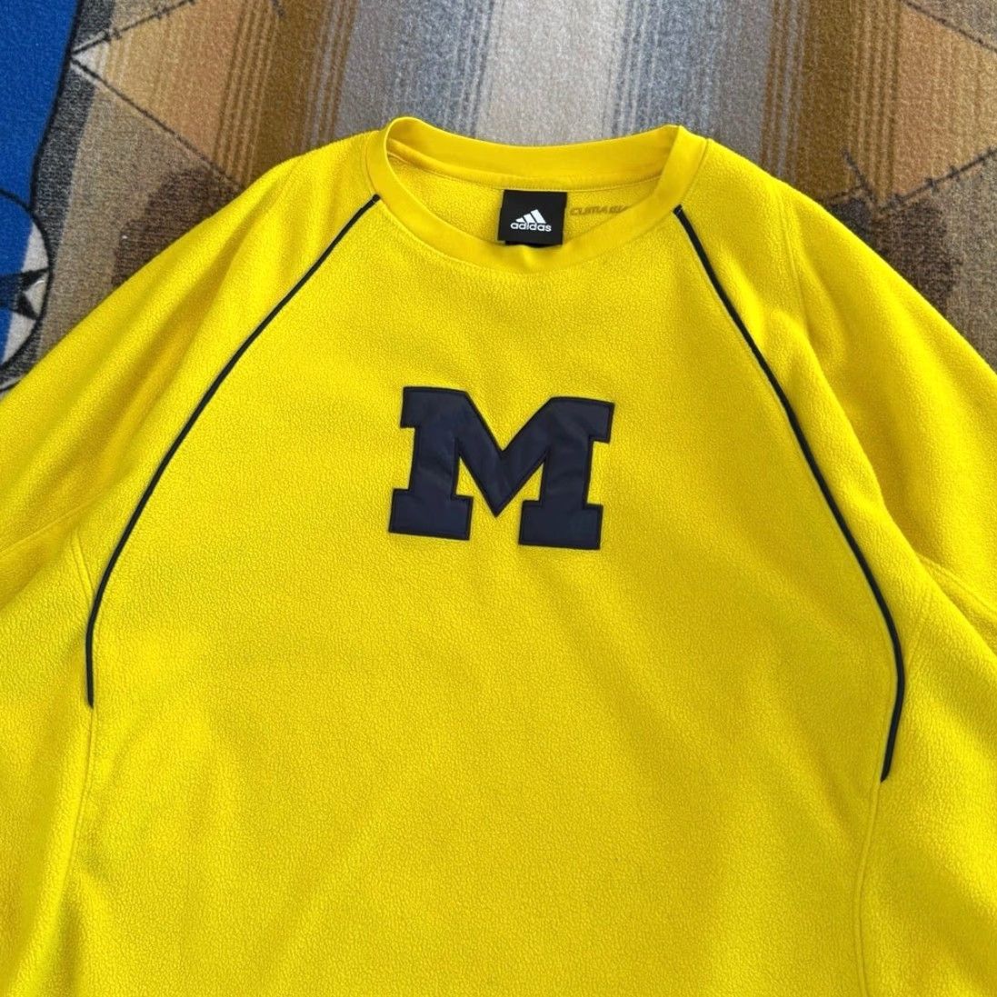 Adidas VINTAGE Adidas Sweatshirt University Of Michigan Fleece Pullover Size L Men Yellow Wolverines Size US L / EU 52-54 / 3 - 2 Thumbnail