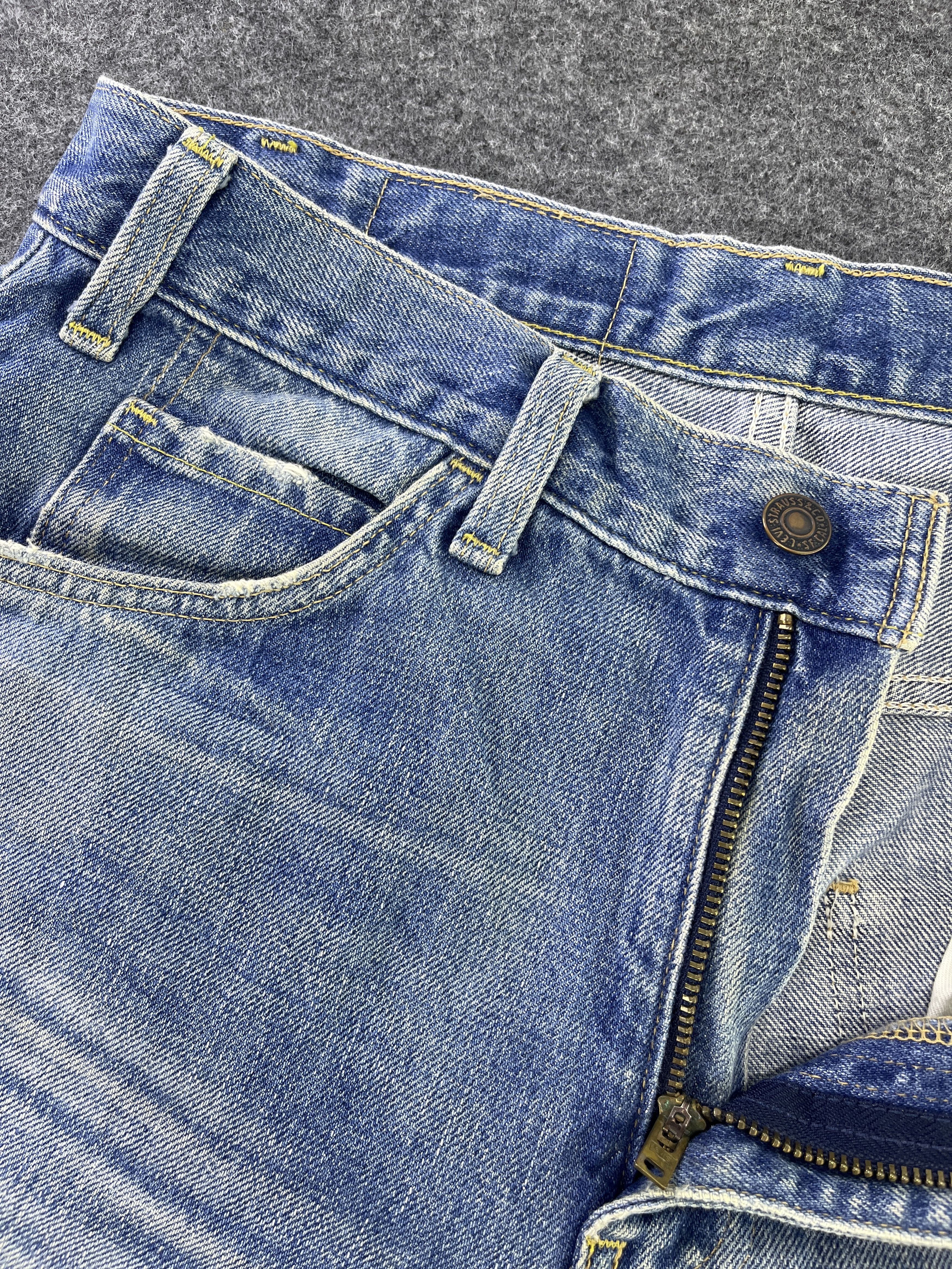 Levi's Vintage Levis 519 Distressed Jeans - J964 Size US 31 - 12 Thumbnail