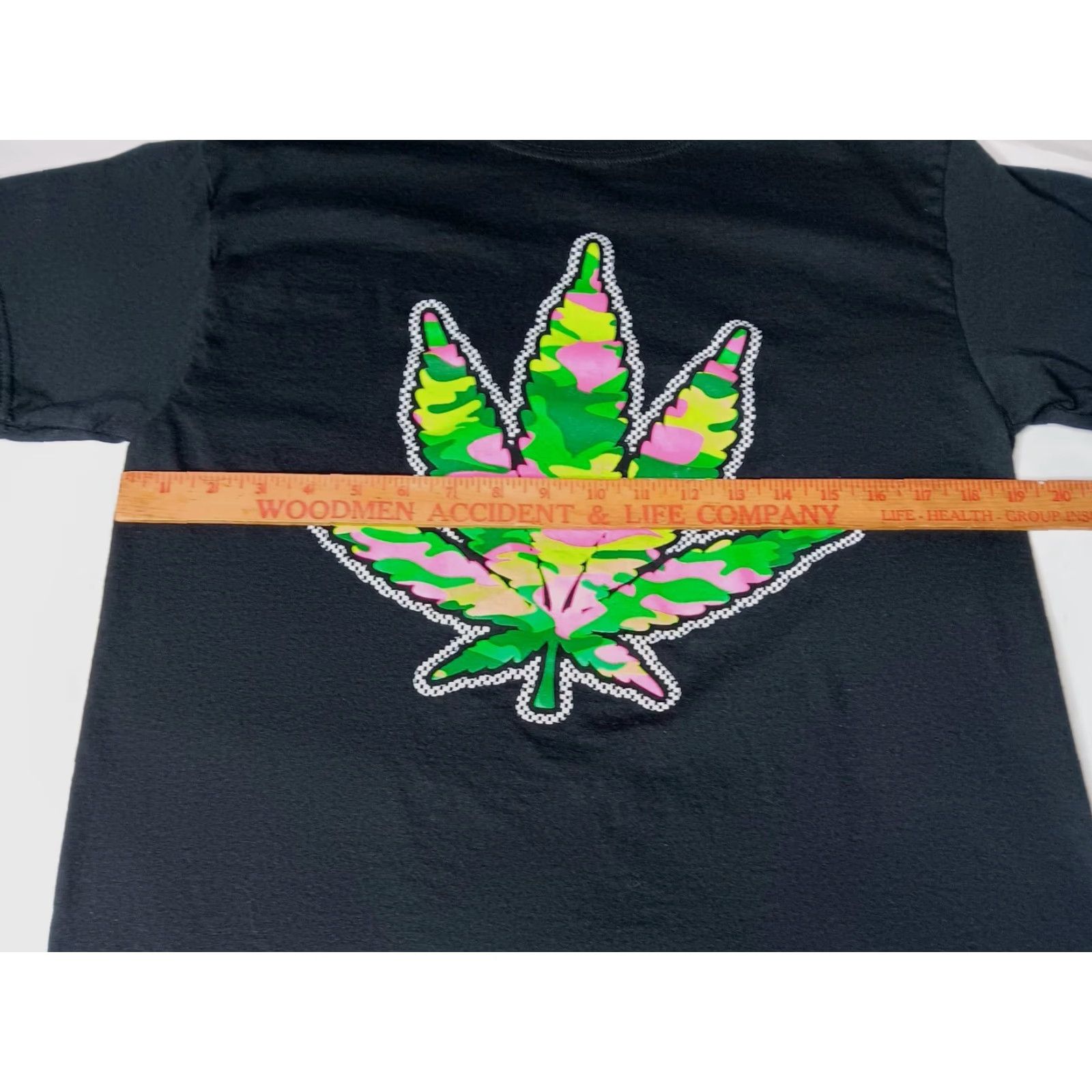 Vintage VINTAGE Spencer's Pot Leaf Shirt Unisex M Black Crew Neck Short Sleeve 420 Cannabis Weed T-Shirt Mens Womens Size US M / EU 48-50 / 2 - 5 Thumbnail