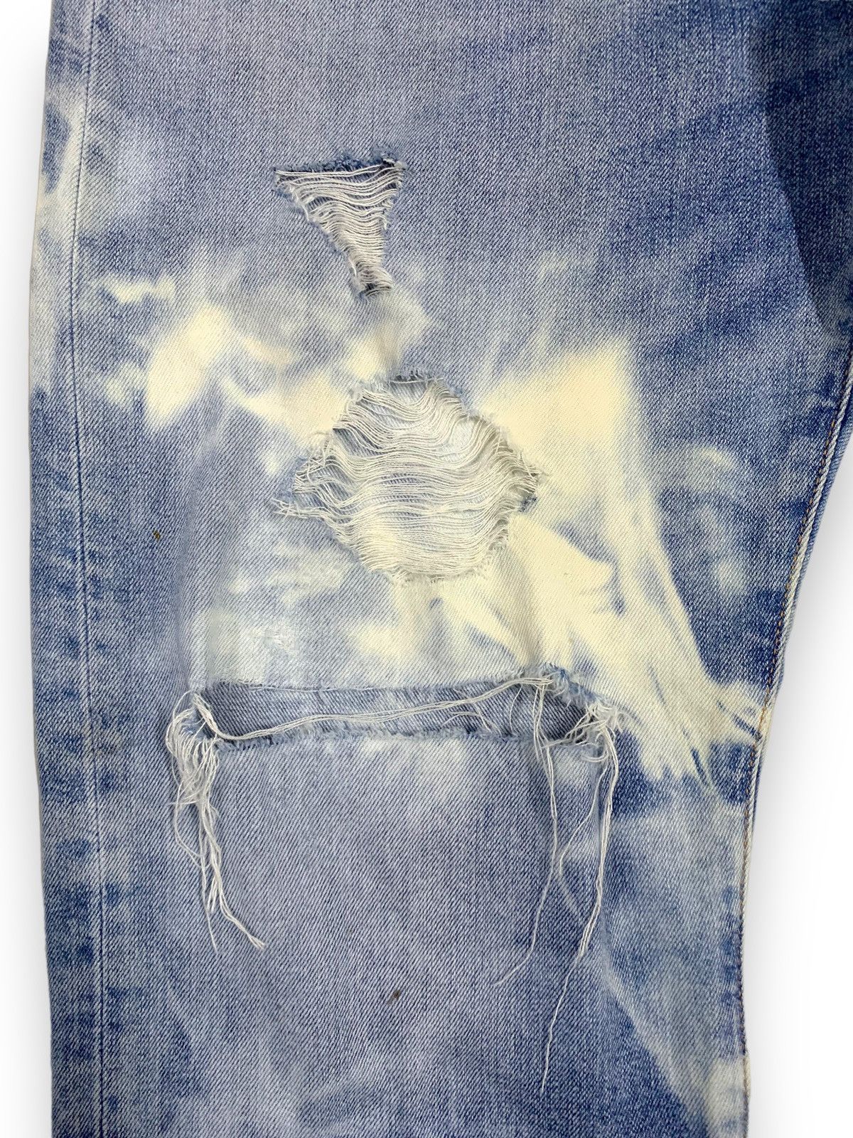 Levi's Vintage Clothing Vintage Levis 502 Bleached Loose Tapered Distressed Jeans Size US 34 / EU 50 - 7 Thumbnail